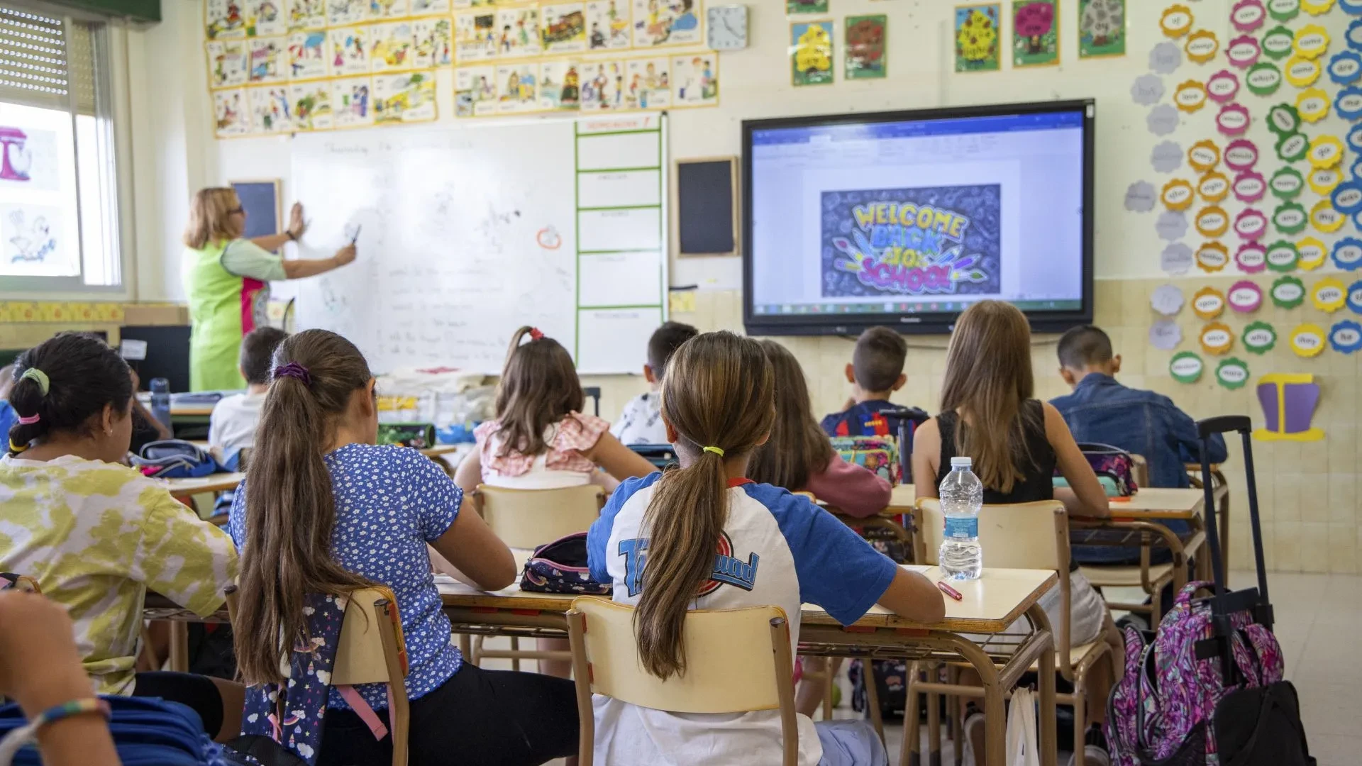 Vuelta al cole en Aragón con menos alumnos y docentes que podrán impartir clase sin tener el máster de profesorado