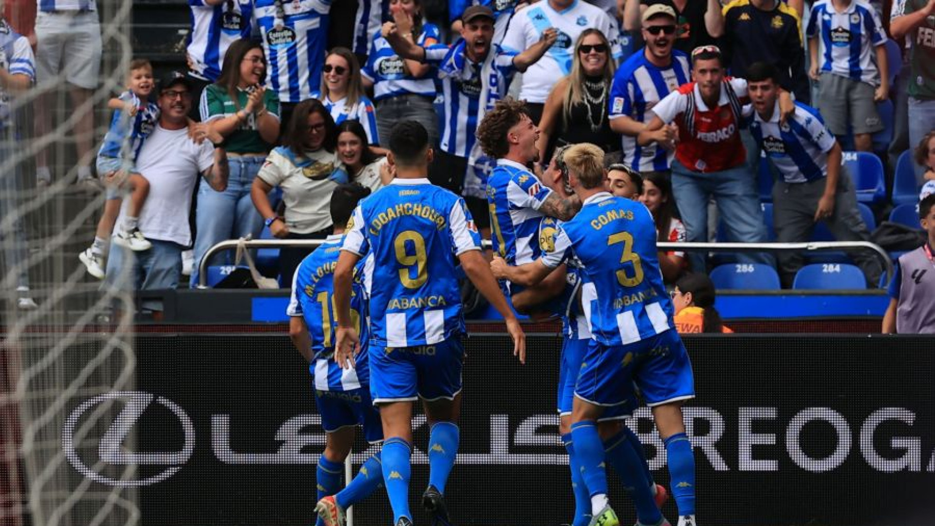 Barcía mantiene el invicto del Dépor ante un Sporting que pierde esa condición