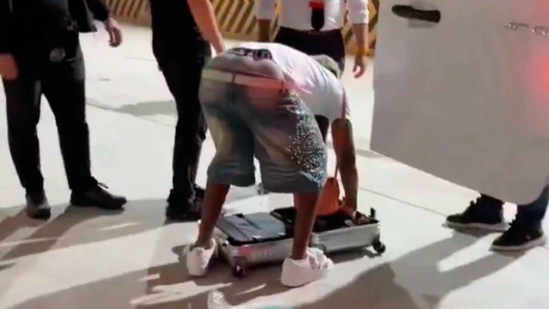 El despiste viral de Lamine Yamal con su pasaporte