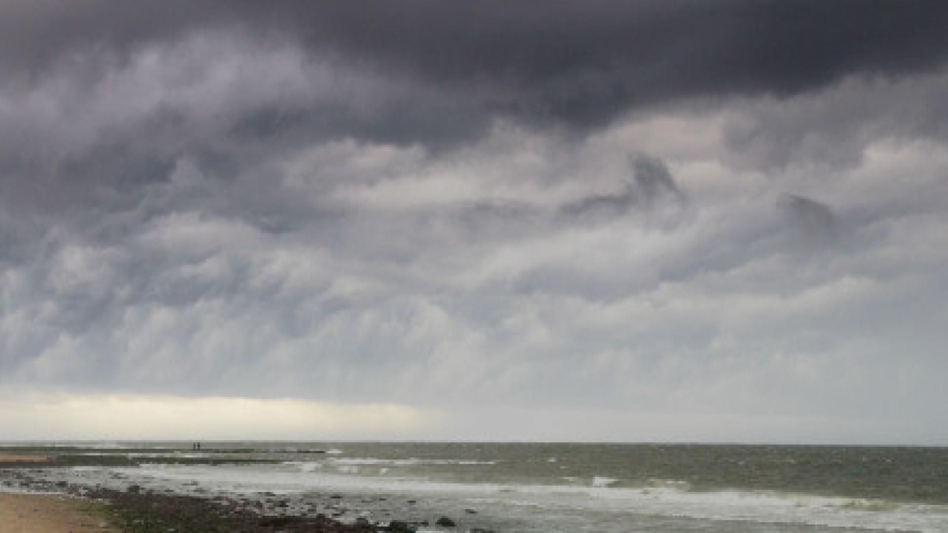 Tarragona, en alerta roja por la previsión de lluvias torrenciales
