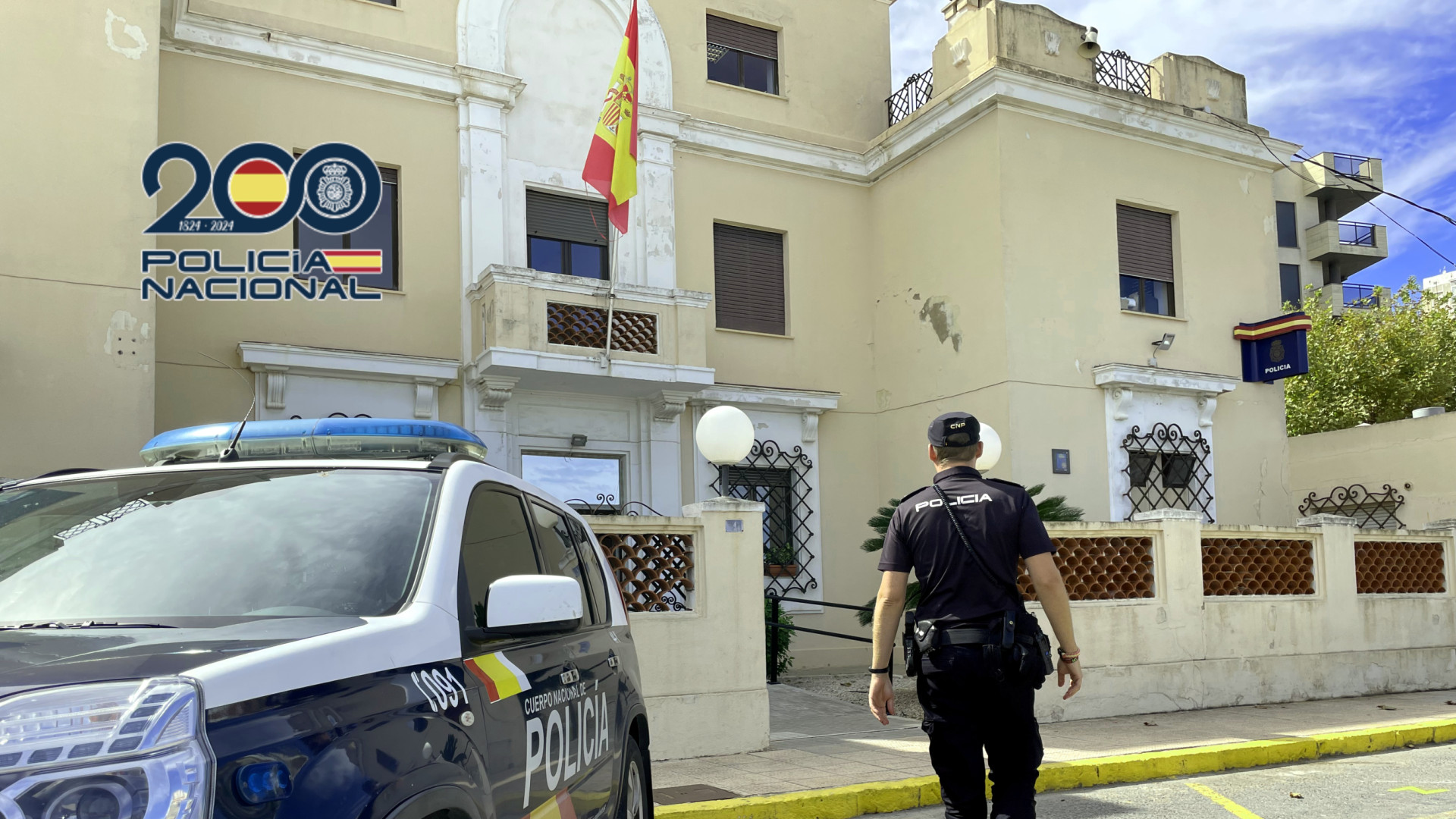 Le roban su móvil unos minutos en Alicante… y lo usan para difundir sus fotos más privadas