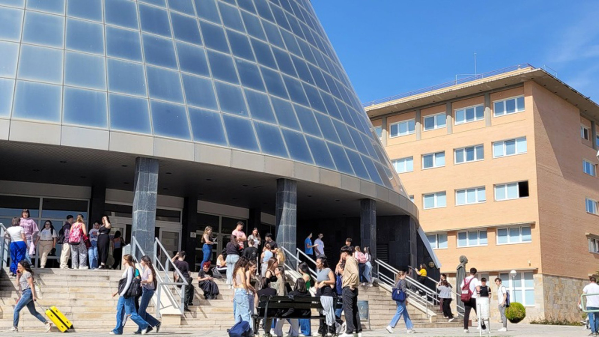 Sigue adelante la movilización en defensa de la Universidad de Jaén