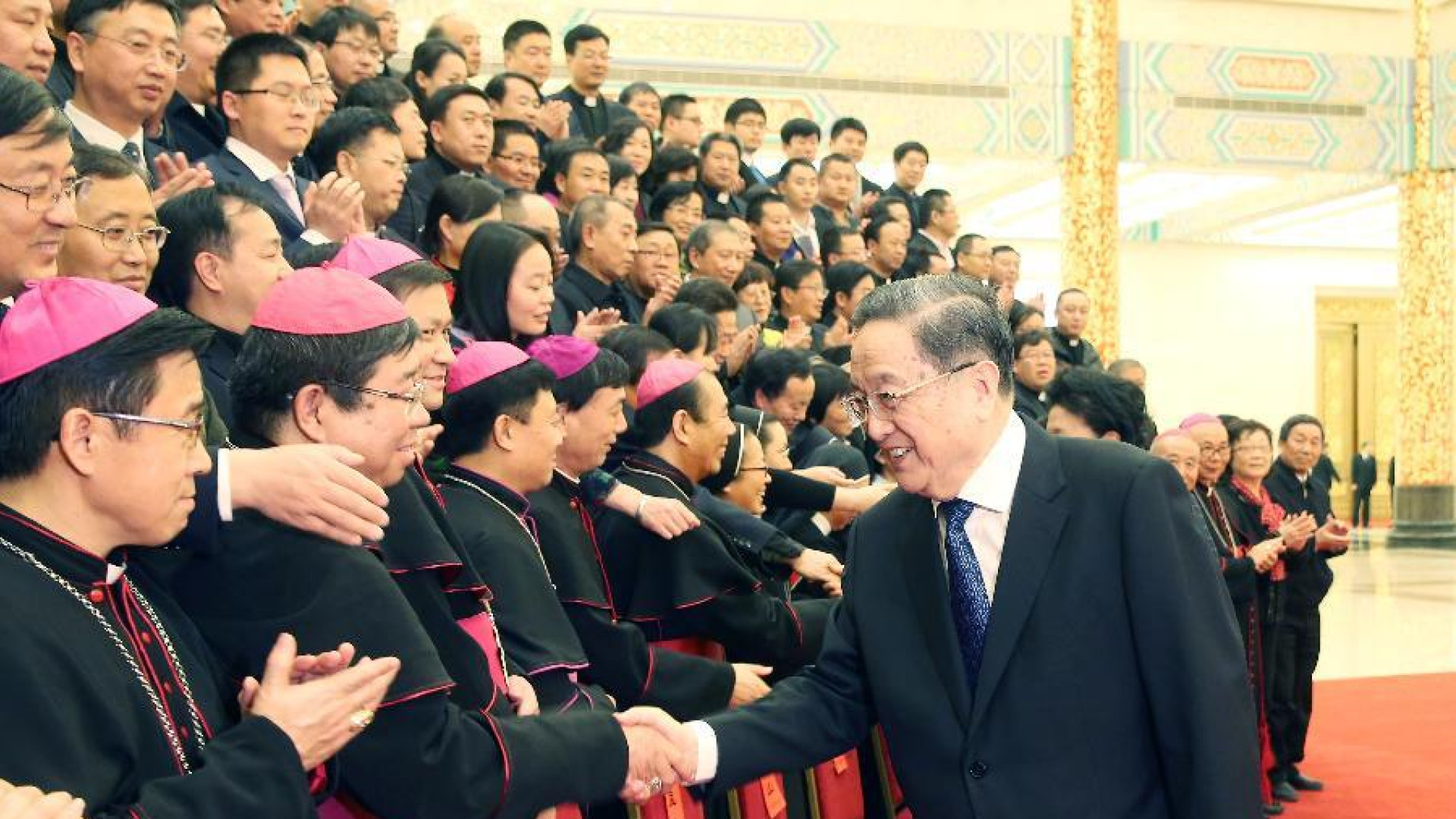 El Papa crea una nueva diócesis y nombra un nuevo obispo en China: "Para favorecer el cuidado de los fieles"