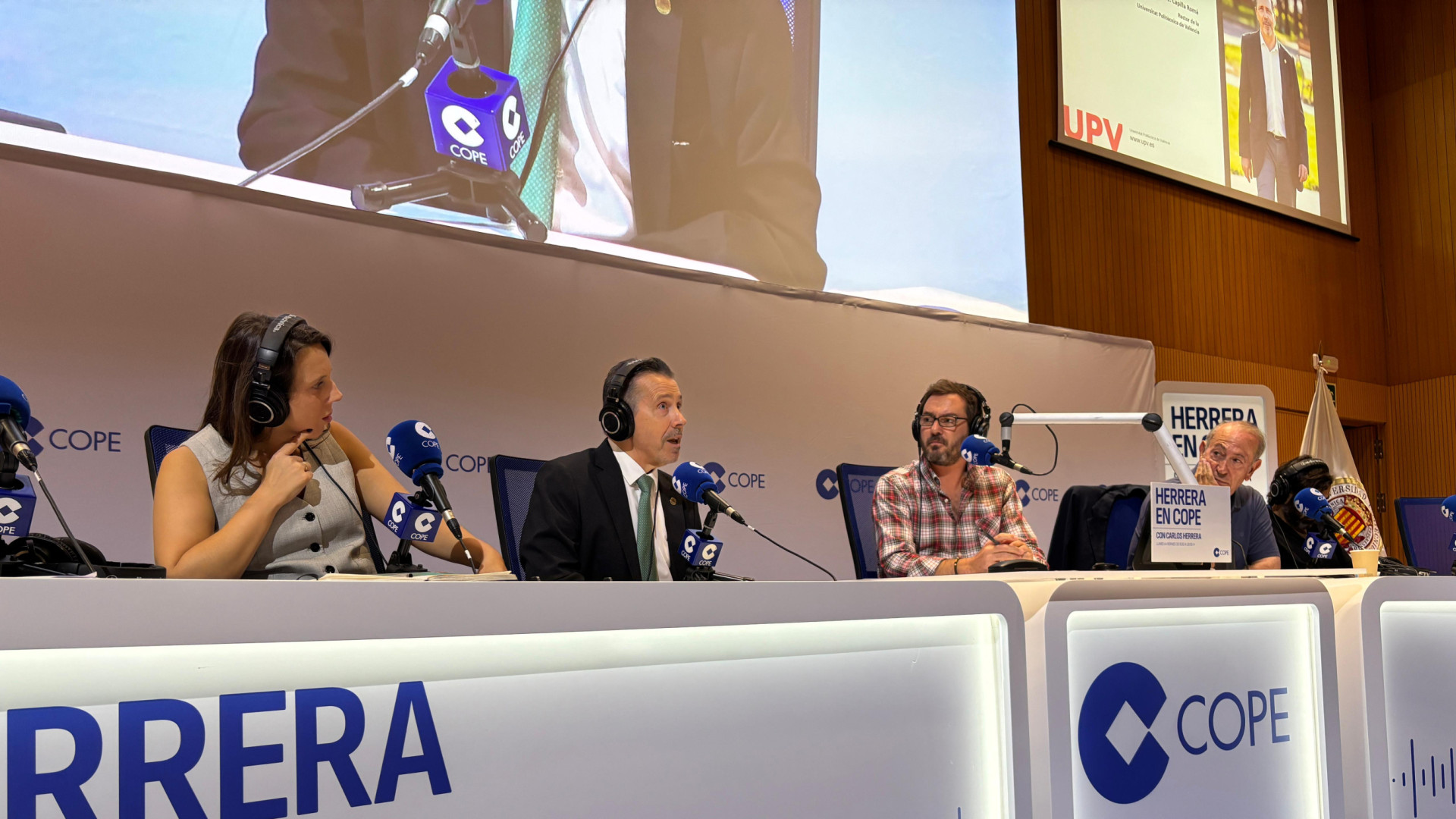José Esteban Capilla, rector de la Universidad Politécnica de Valencia: "Es un salto cualitativo porque es un campus que será de la UPV y estará ubicado en China"