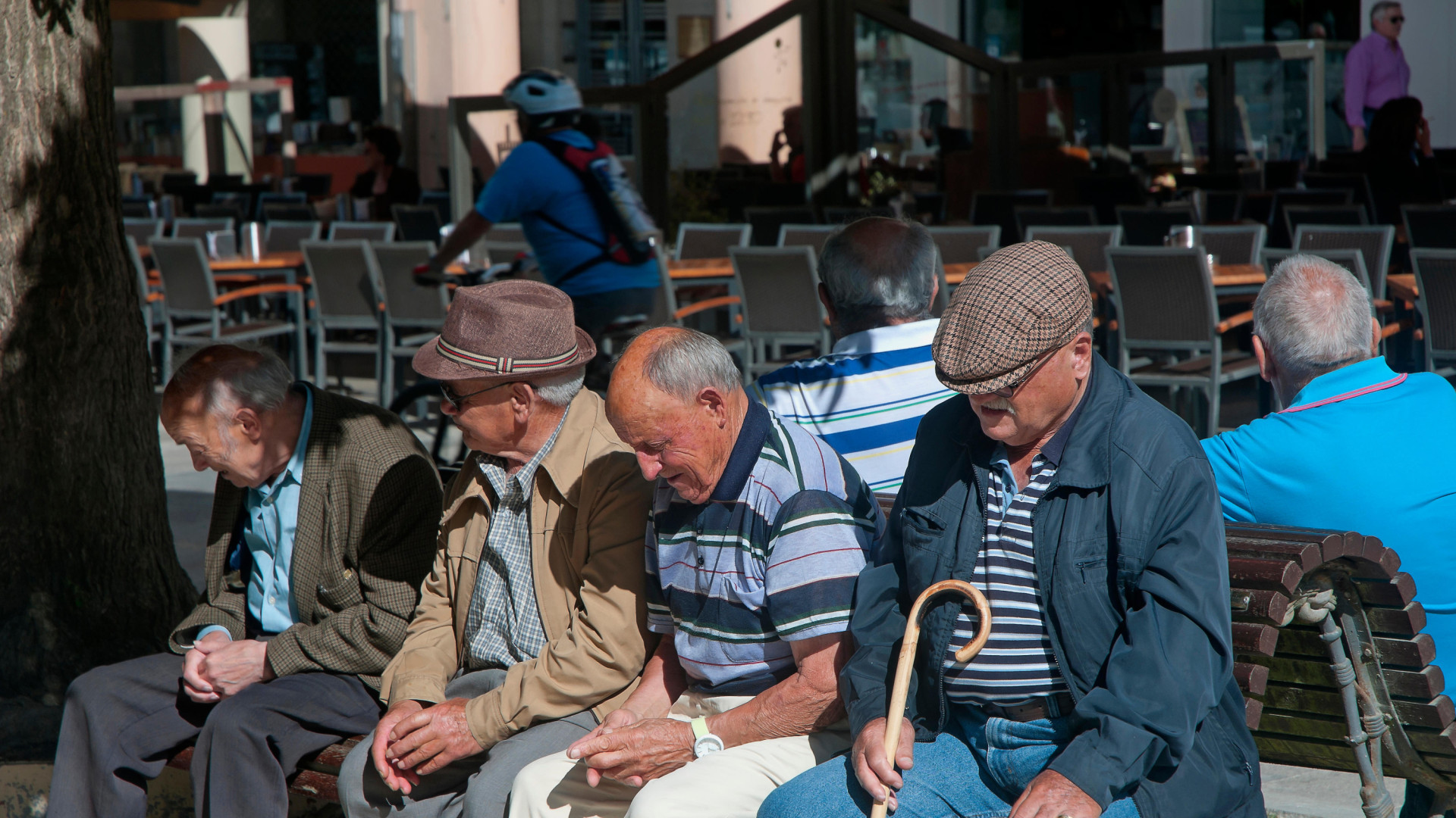 Antonio (87 años), denuncia el problema que sufre cuando anda por la calle: "Me cuesta, no me da tiempo entre lo que veo y lo que asimilo"