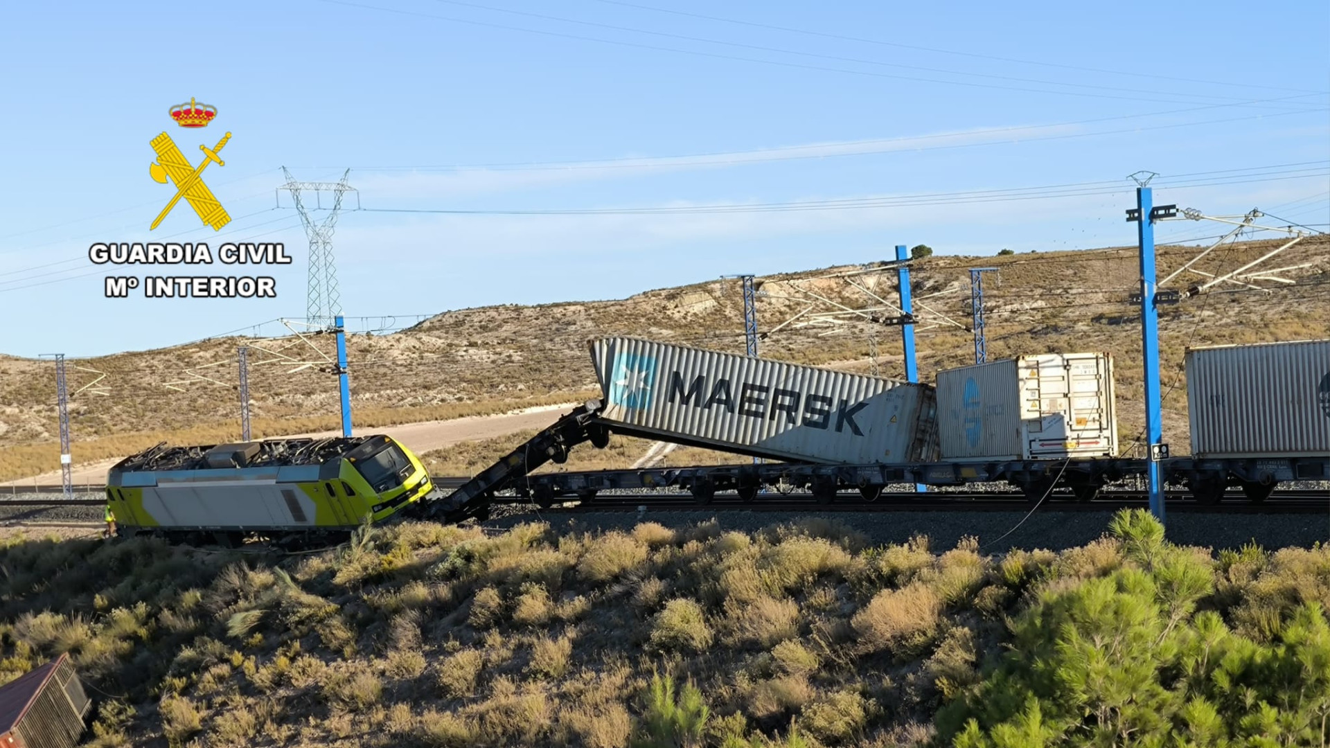 Así ha sido el aparatoso descarrilamiento de un tren de mercancías en Zaragoza