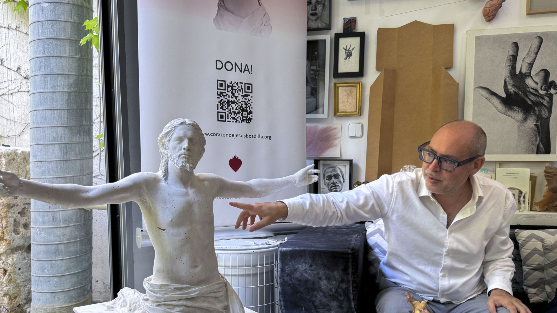 El escultor Javier Viver lanza el primer curso de "Arteología" para acercarse a Dios a través del arte