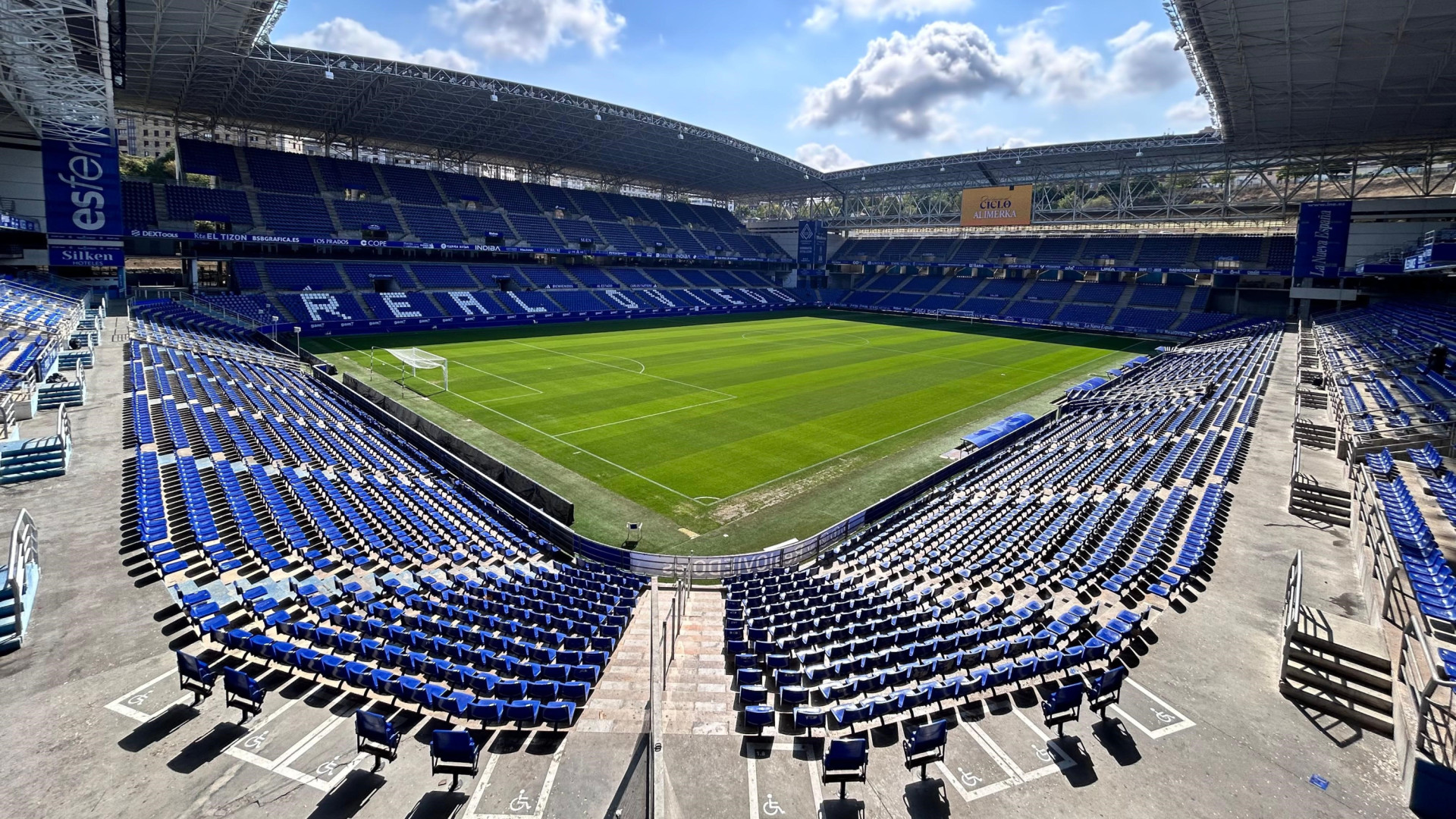 DIRECTO | Oviedo - Levante; partido para escapar de la zona baja