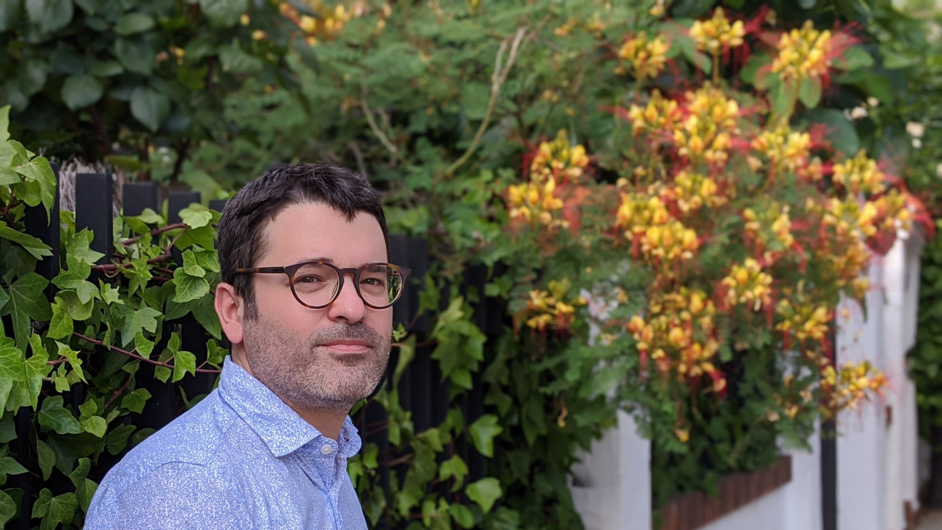 Ramón González Férriz, periodista: "Cuando pensamos en la guerra, nos imaginamos a un soldado con un fusil, pero la guerra ya la hacen los drones"