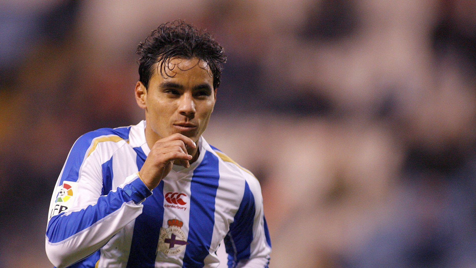 Detienen a una leyenda del fútbol mexicano, ex del Dépor, por presunto abuso sexual a una menor
