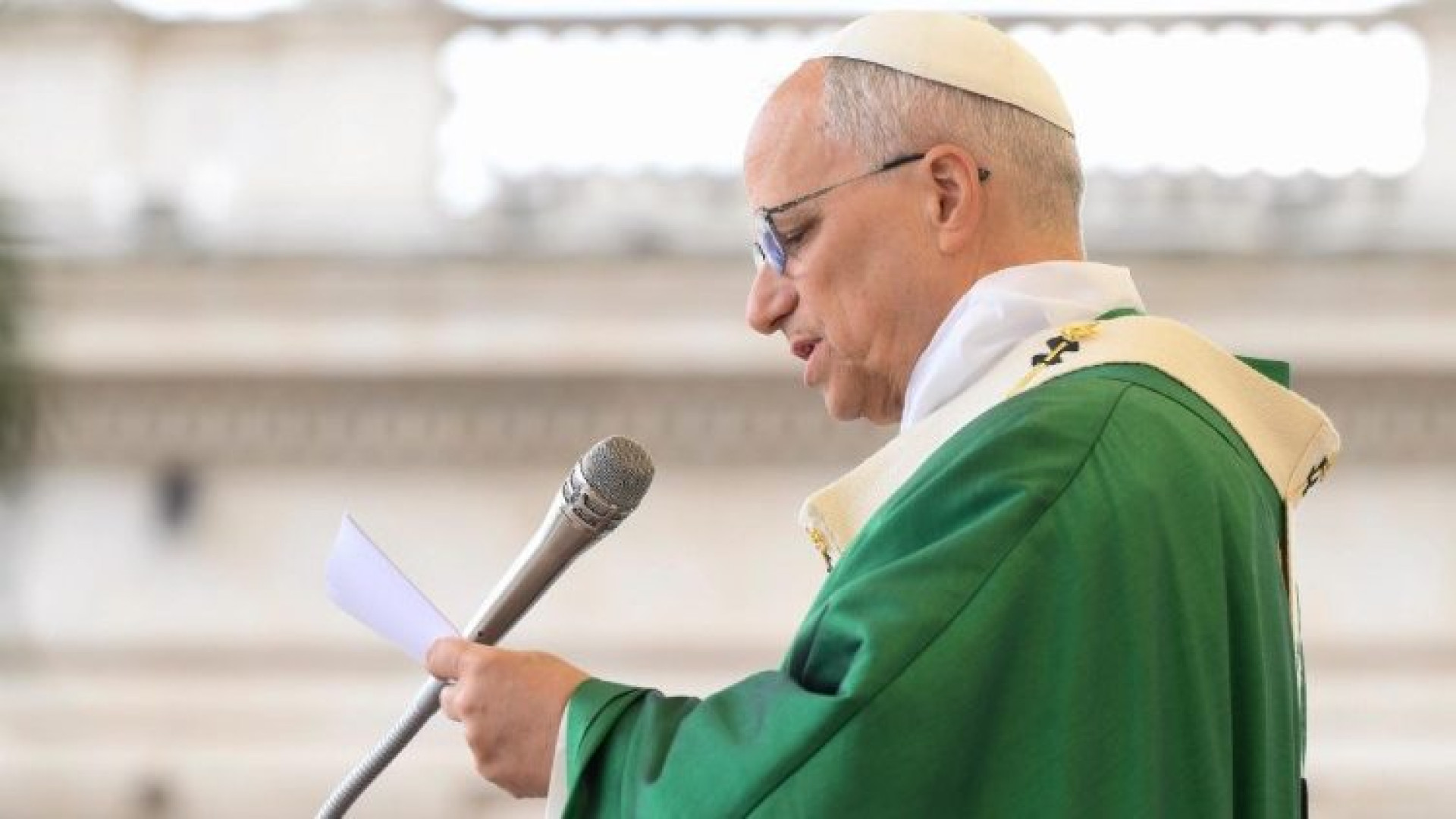 El Papa León expresa su preocupación por el surgimiento del "odio antisemita" y pide el fin de la guerra en Gaza