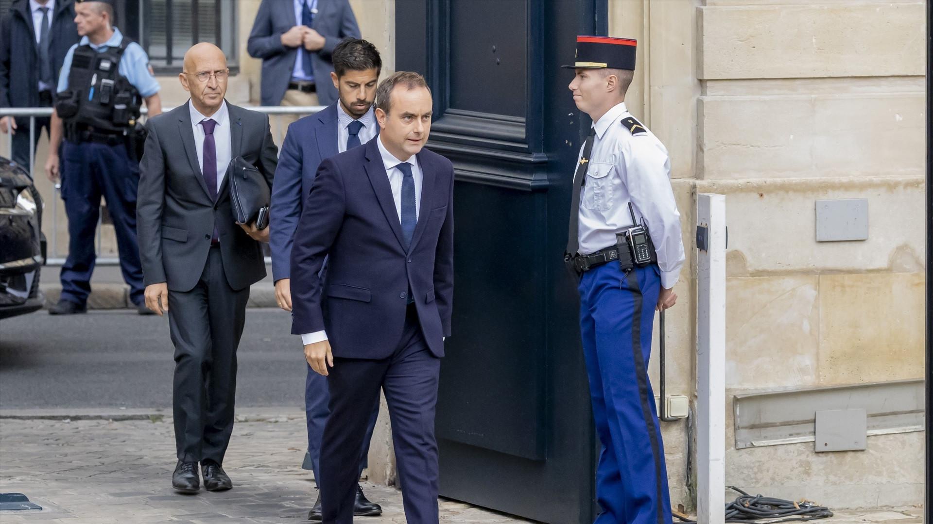 Un nuevo primer ministro, un adelanto electoral o la dimisión: las opciones de Macron