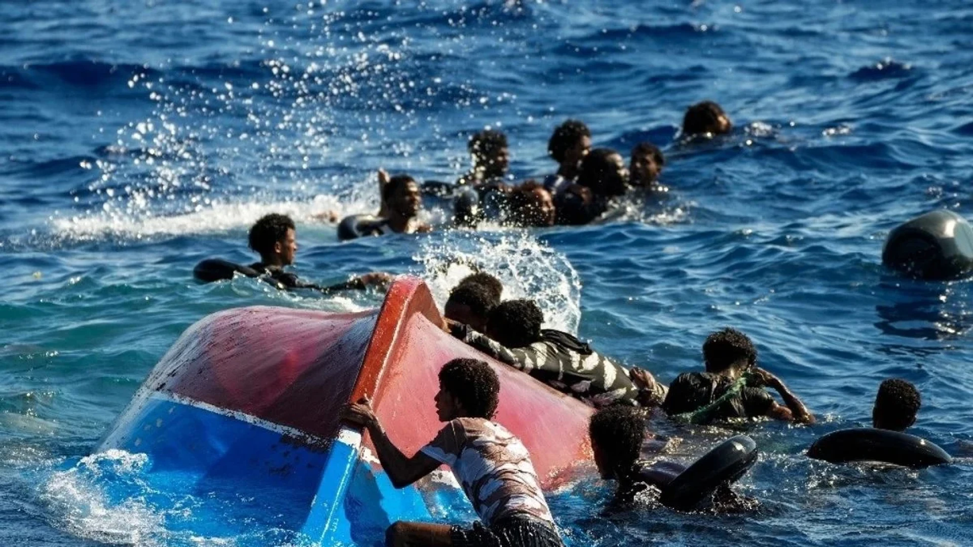 "Cuando conoces un rostro, las cosas cambian": alumnos del Colegio San Ignacio de Loyola viajan a Lampedusa para vivir la realidad migratoria