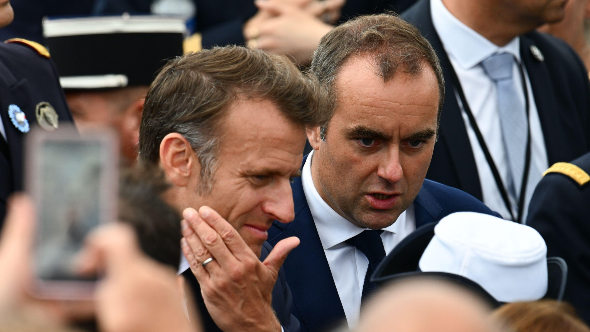 Lecornu pide a Macron que nombre a un nuevo primer ministro en 48 horas