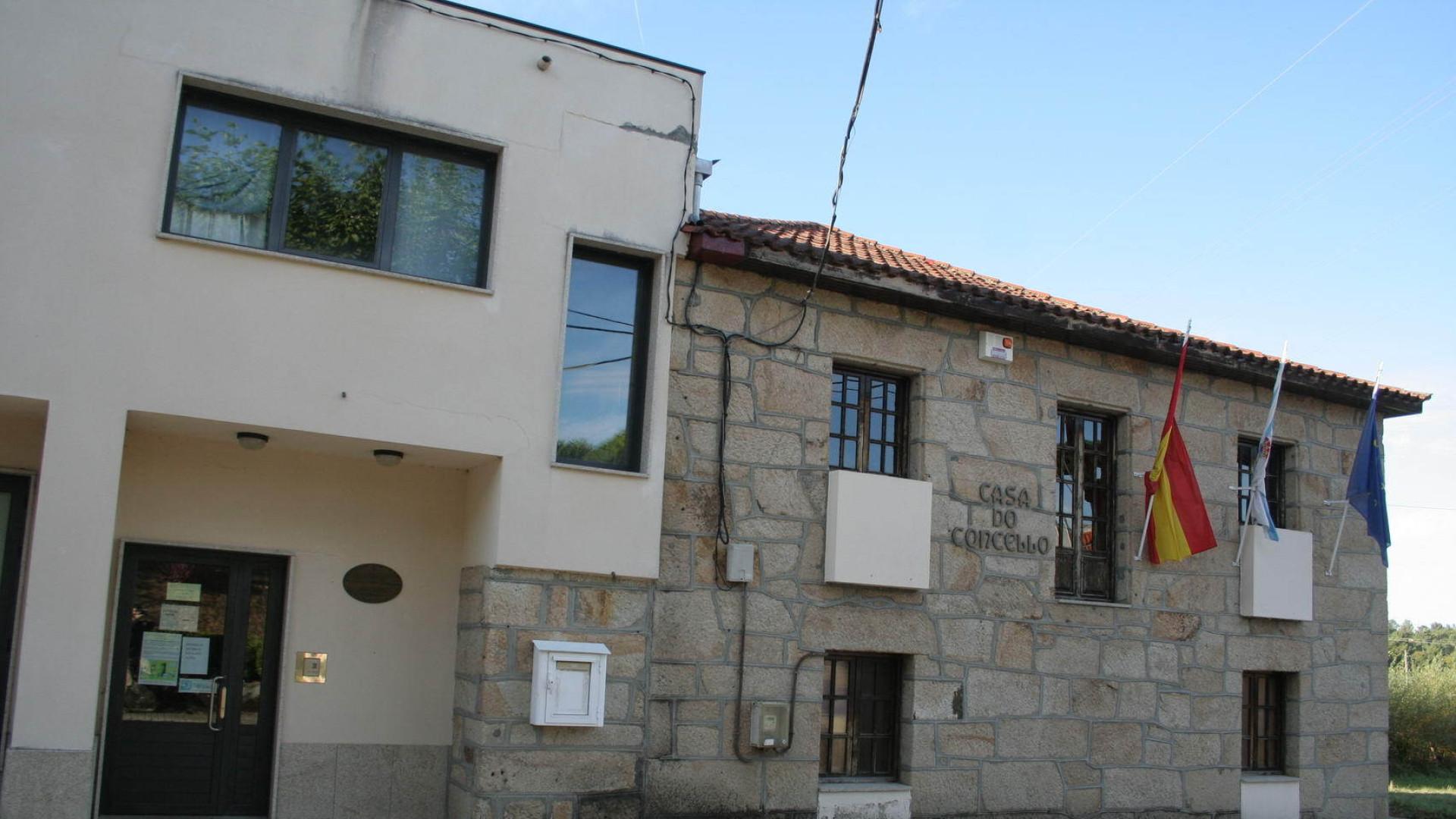 Vecina de A Bola (Ourense), nerviosa por la presencia de un asesino múltiple en el pueblo: "Hay gente que ha cambiado los hábitos de paseo, las señoras que paseaban por allí"