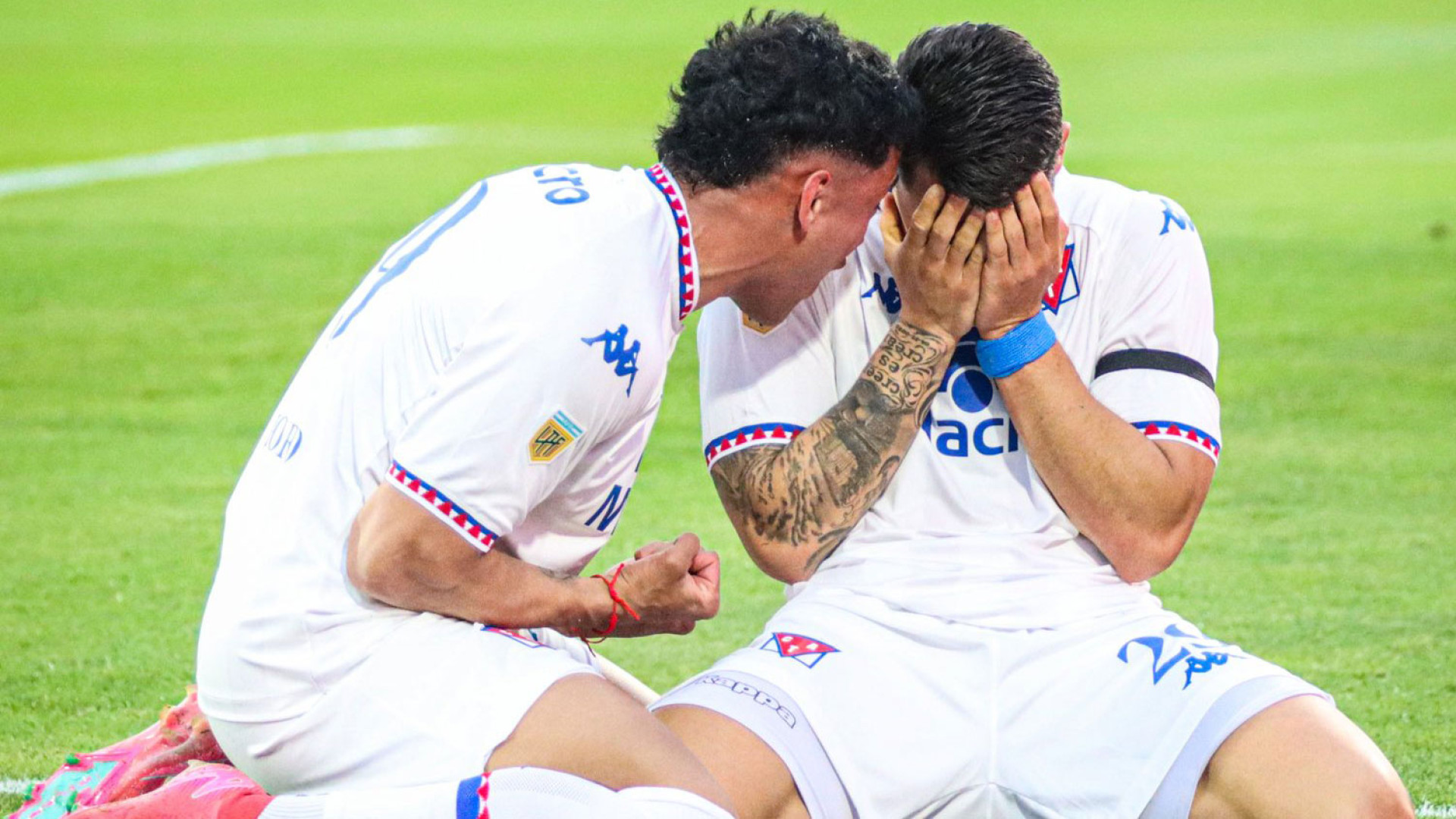 El precioso homenaje del hijo de Russo a su padre, horas después de enterrarlo: "Si no juego, revive y me caga a patadas"