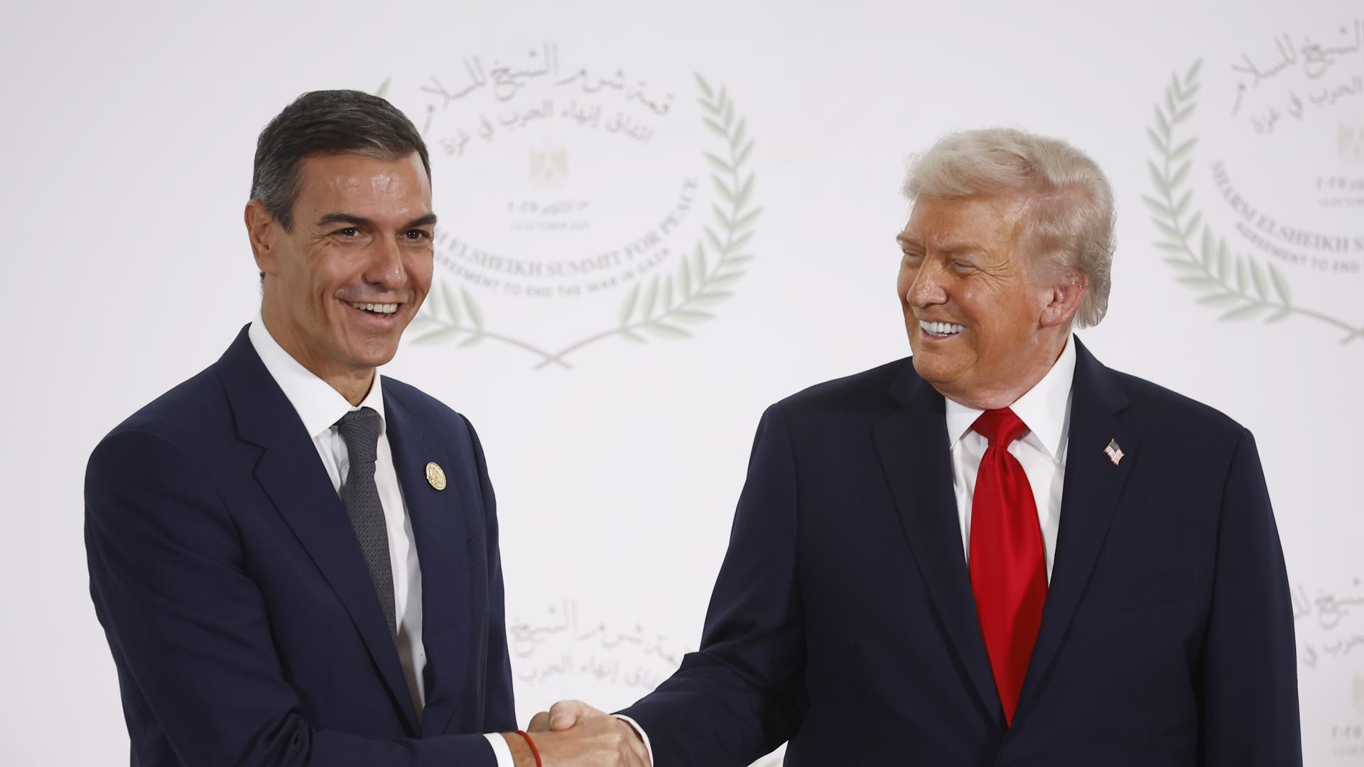 Trump, del saludo a Pedro Sánchez a dejarle en evidencia: "¿Dónde está España? ¿Estáis trabajando sobre el PIB?"
