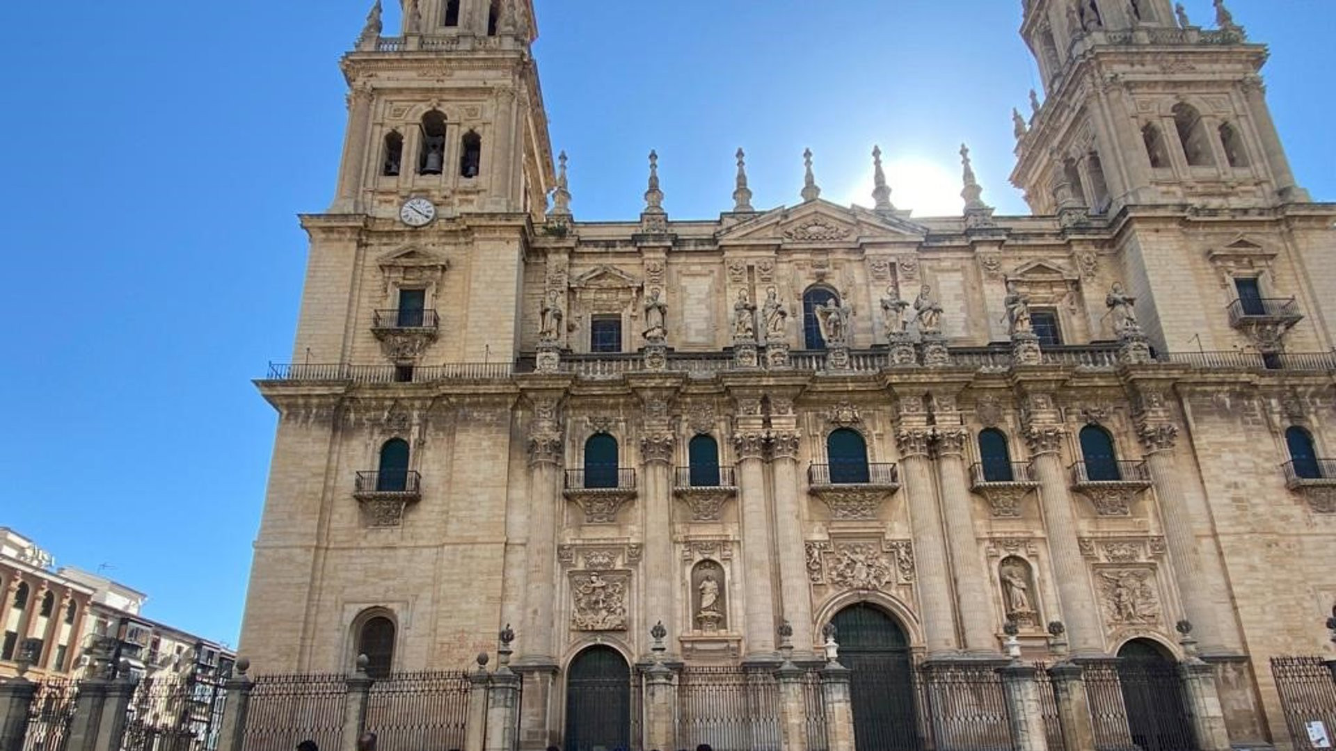 El turismo en Jaén crece en pernoctaciones y estancia media pese al leve descenso de viajeros en agosto
