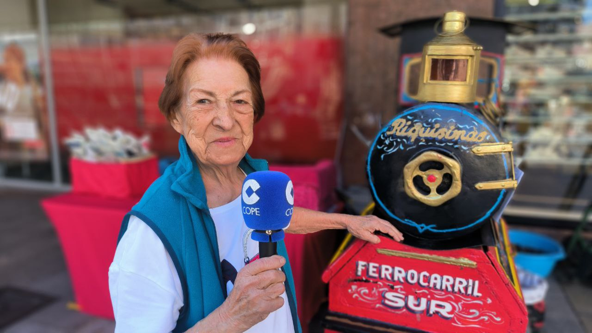 La castañera de Abel Caballero cumple cuatro décadas en la calle Príncipe de Vigo