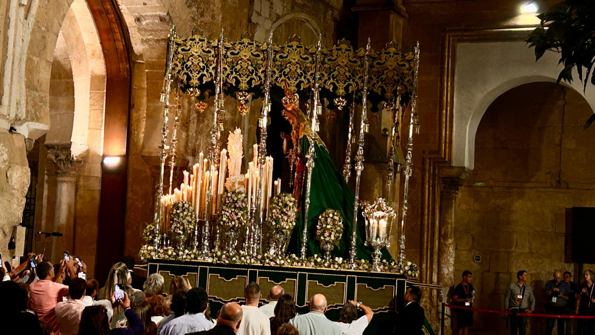 Córdoba registra un 85% de ocupación turística en el puente del Pilar gracias al Vía Crucis Magno