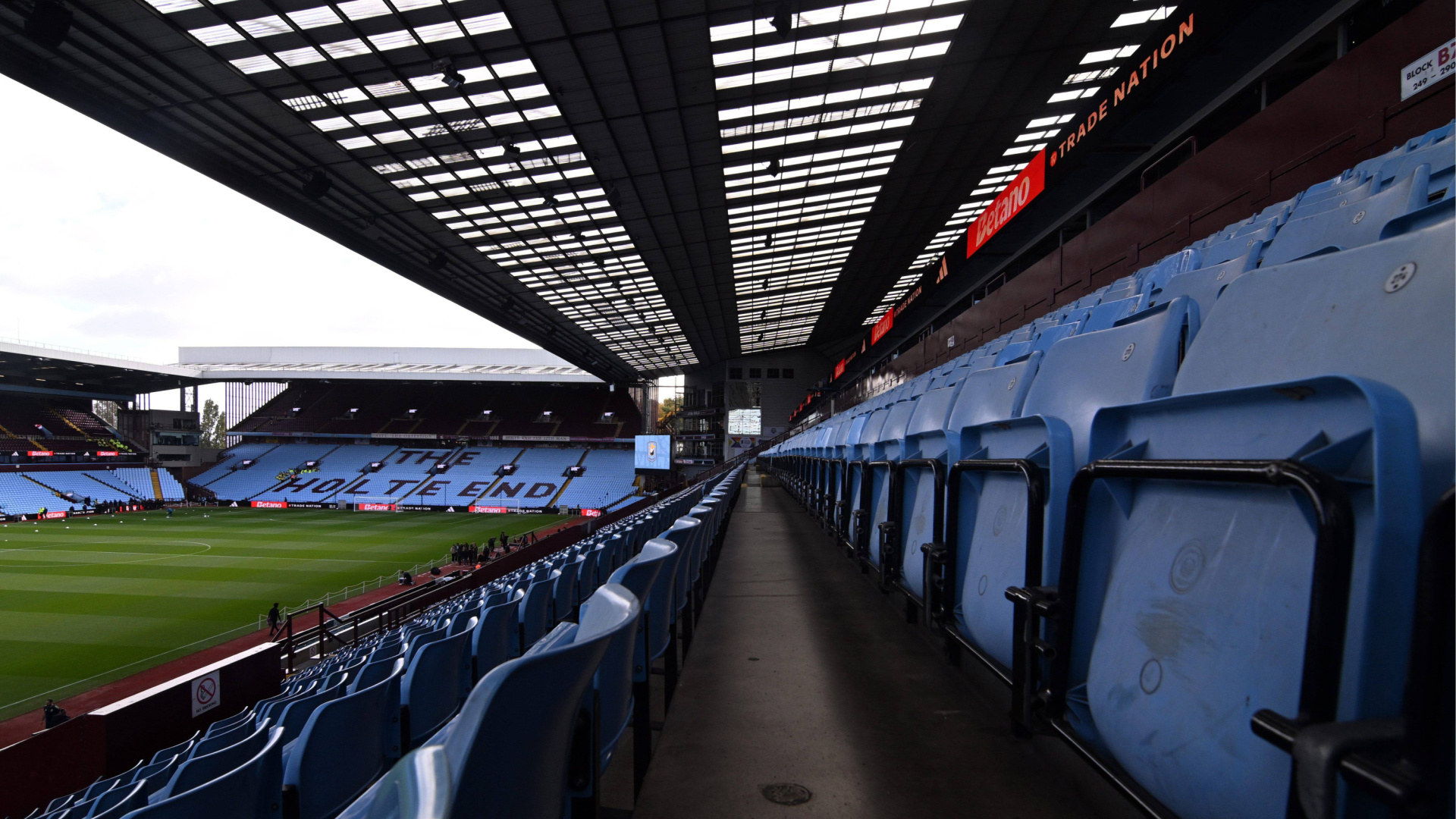 No habrá aficionados visitantes en el Aston Villa - Maccabi Tel Aviv