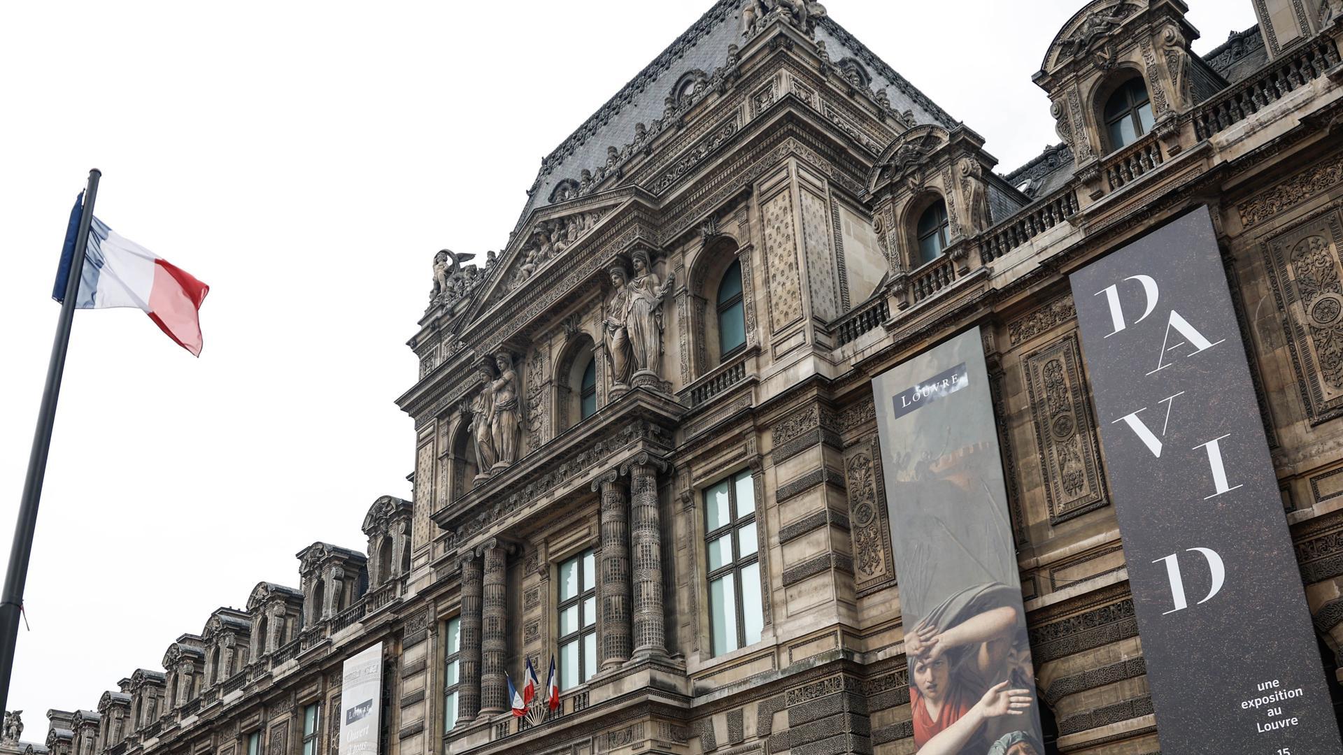 Deborah Elvira, experta en joyas históricas, sobre el robo en el Louvre: "Tarde o temprano alguien dará la voz de alarma. Otra opción es que pidan un rescate, que eso sería estupendo porque se recuperarían las piezas"