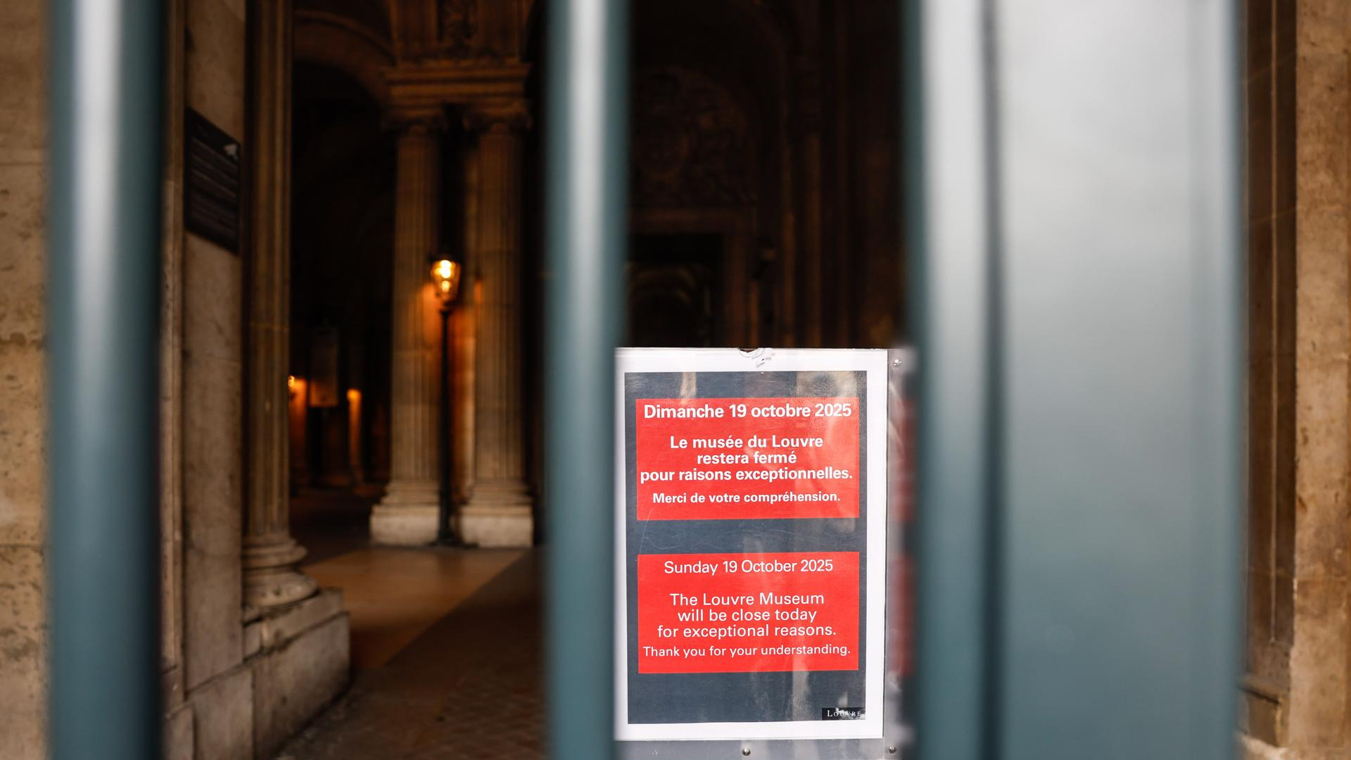 Asunción Serena, corresponsal de COPE en Francia, sobre el robo en el Louvre: "En 10 años han suprimido el 15% de los vigilantes y esto está teniendo un impacto muy fuerte en los franceses"