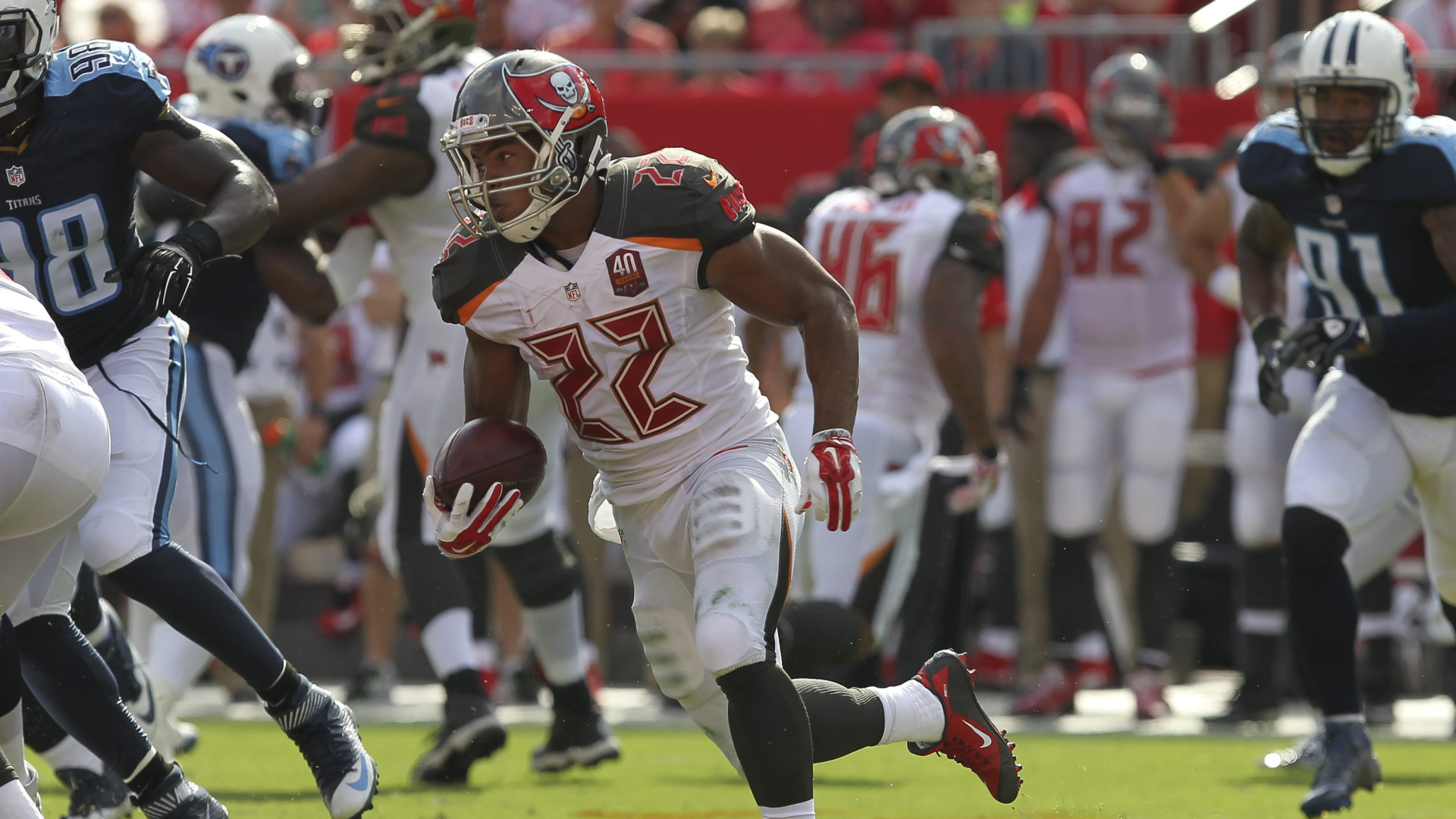 La familia de Doug Martin, el exjugador de la NFL que falleció a los 36 años mientras estaba en custodia policial, revela que tenía problemas de salud mental