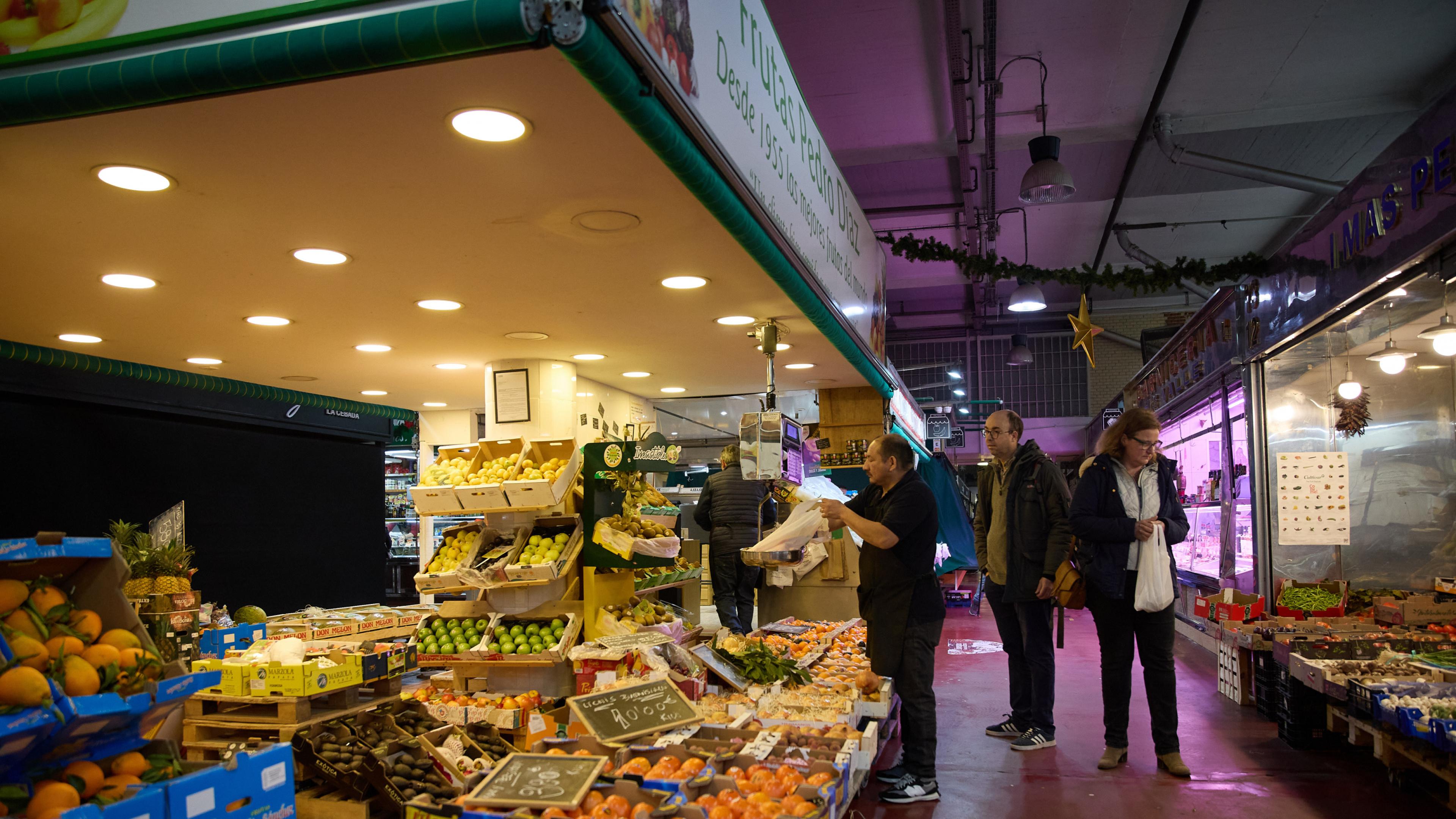 El INE revisa una décima a la baja la inflación de enero y la sitúa en el 2,3%