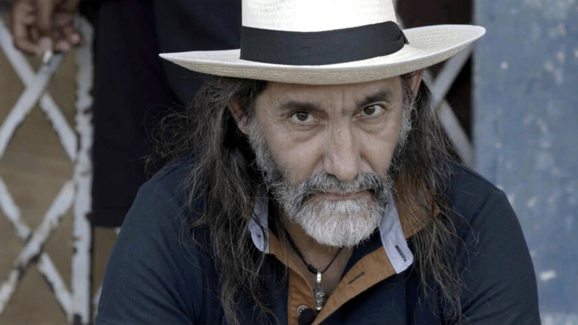 El 'cura pandillero' de Burgos que desafía al narcotráfico para imponer la paz en Ecuador