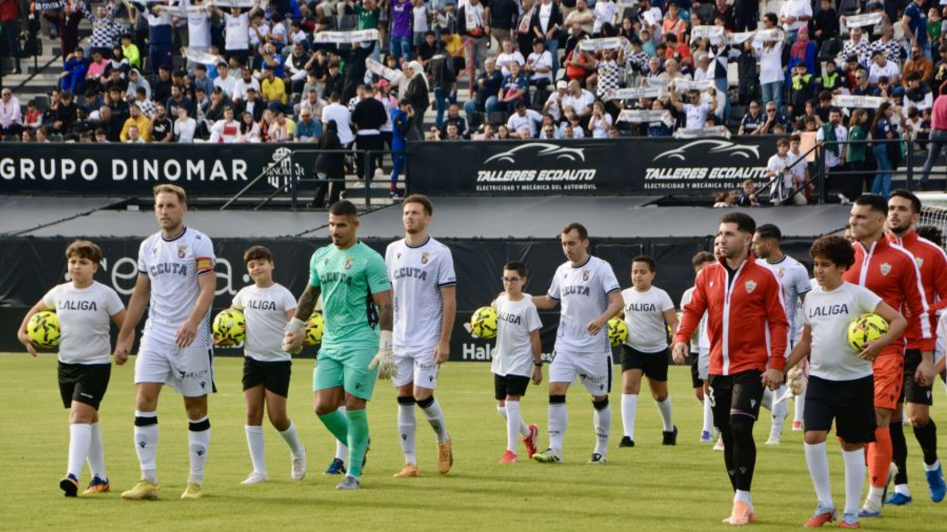 Suspendido el Ceuta - Almería por el fallecimiento de un espectador