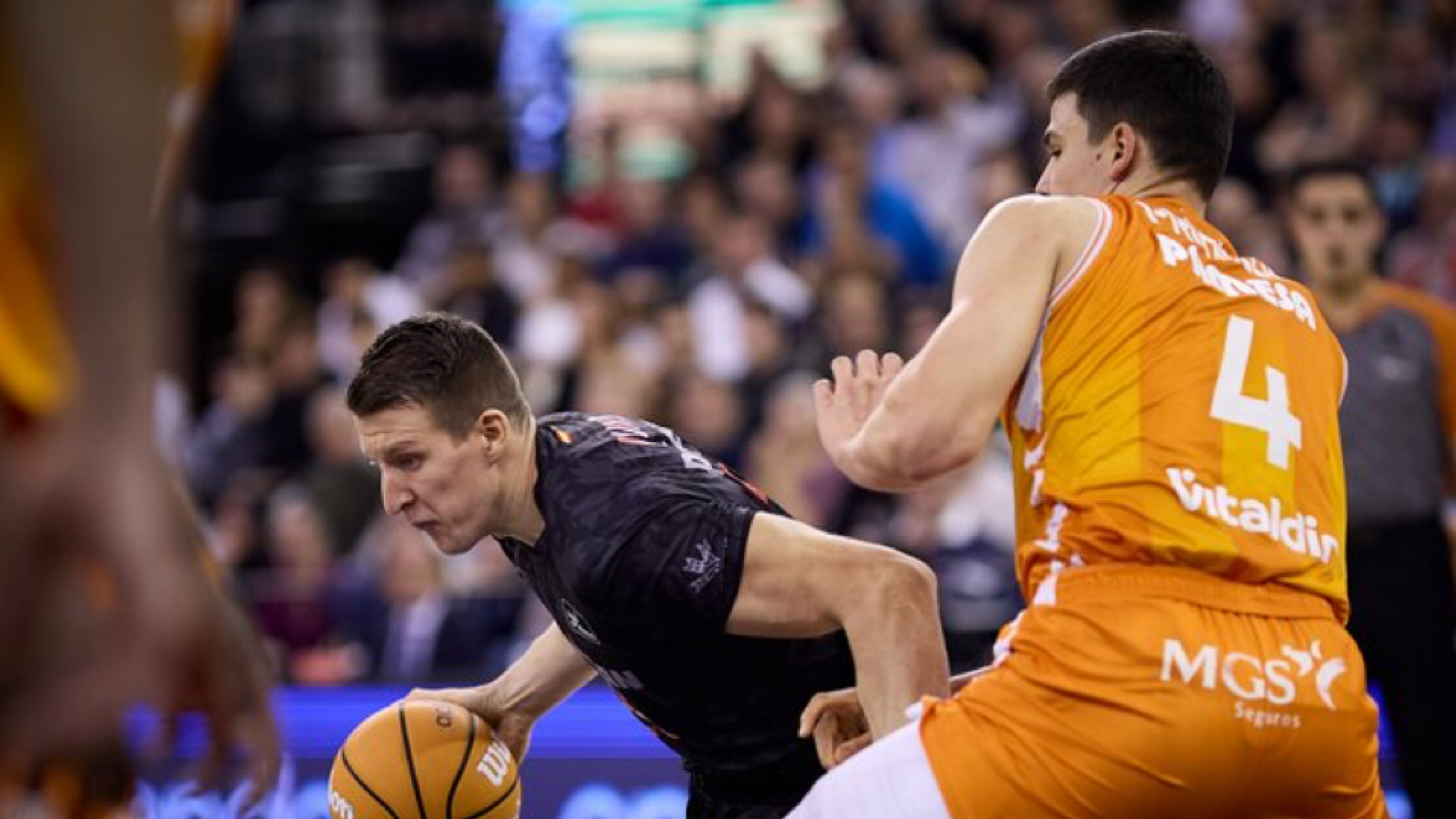 Un Valencia Basket desenfocado cae en la emboscada del Granada de Bozic (85-79)