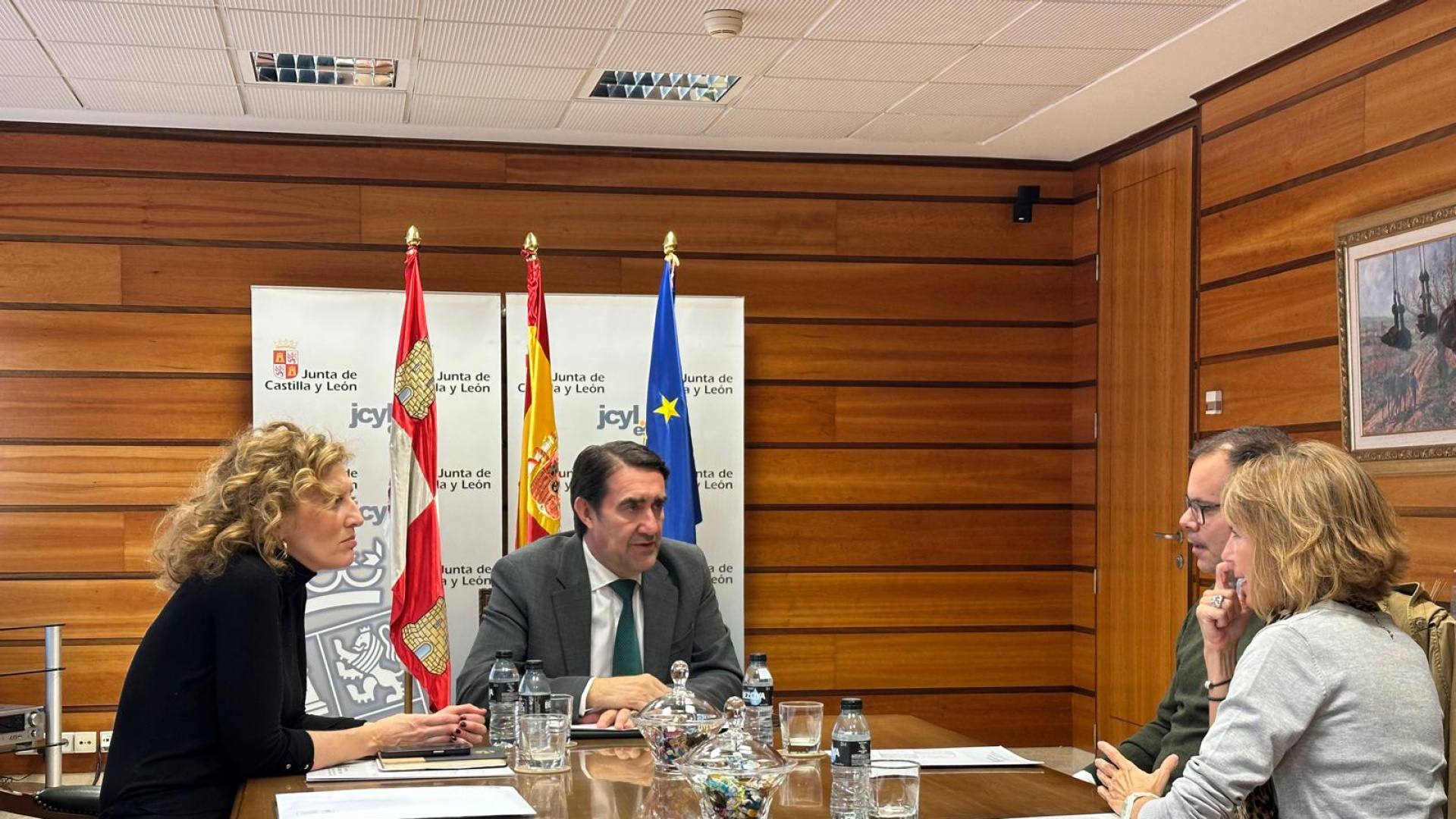 La Junta planta cara a la ocupación ilegal en Valladolid y arropa a los vecinos afectados