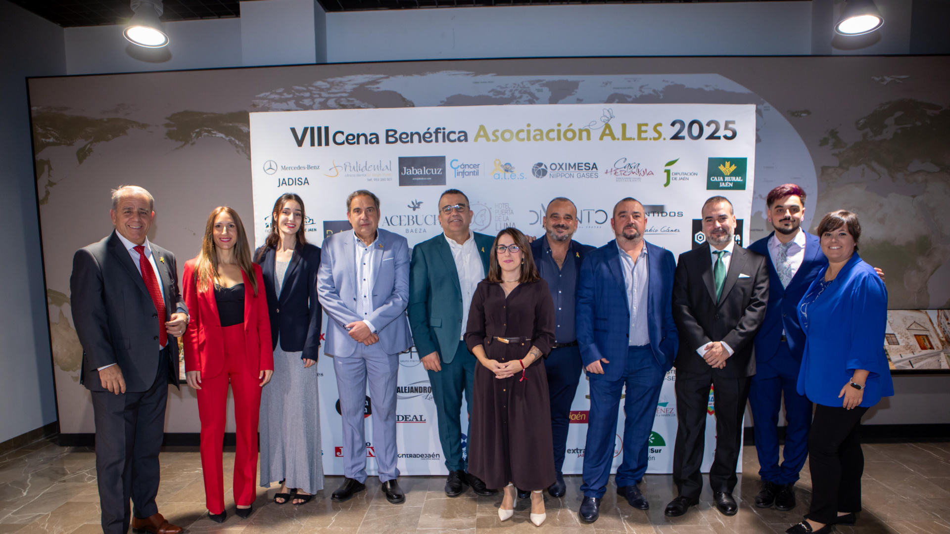 Jaén vuelve a volcarse con los niños de ALES en una noche llena de solidaridad y emoción