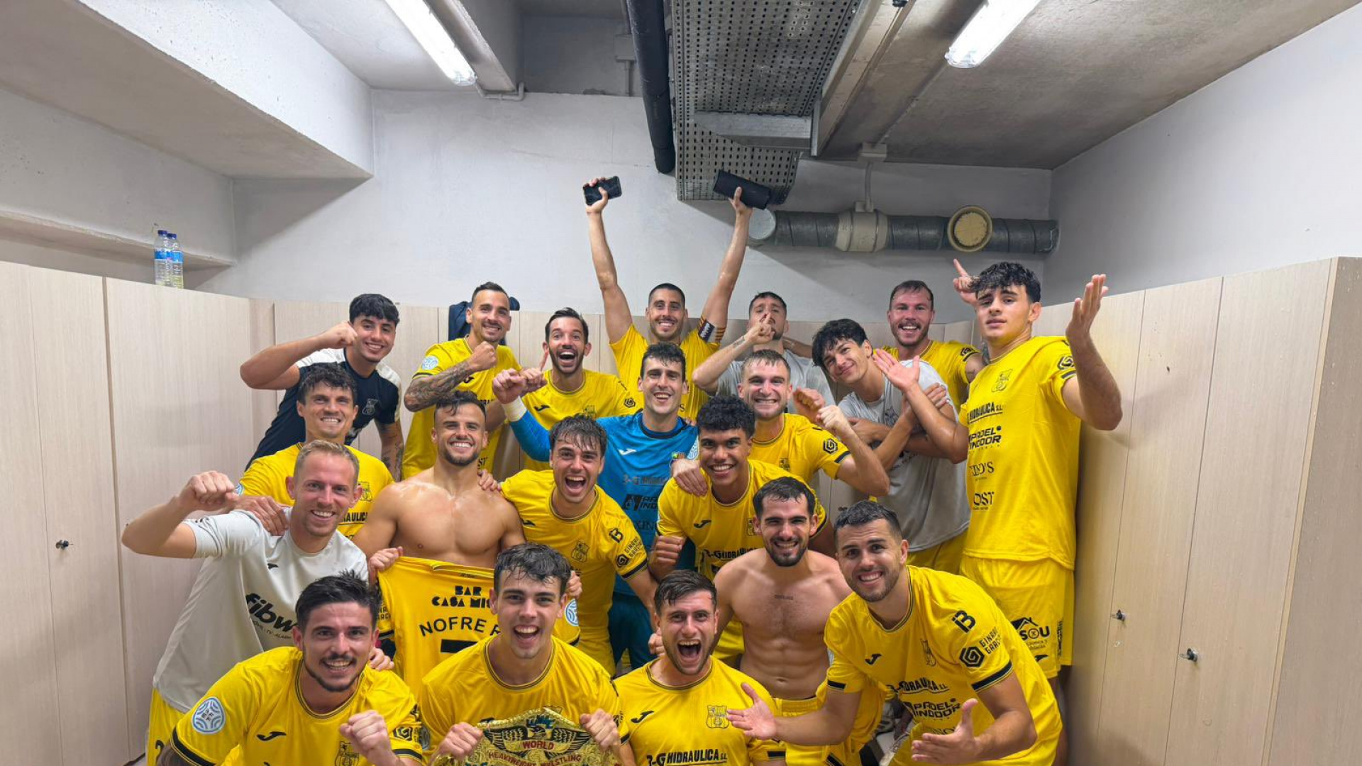 El sorprendente Poblense, líder en solitario tras ganar el duelo de colíderes en Reus