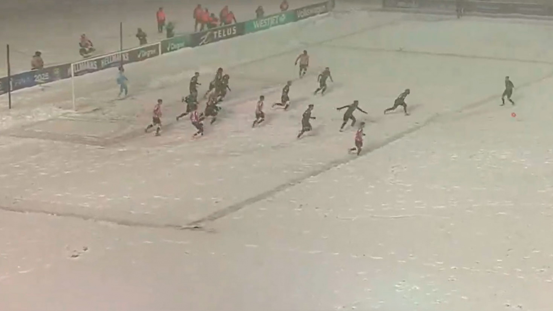 El increíble gol bajo una intensa nevada de un jugador del Atlético Ottawa en la final por el título liguero en Canadá