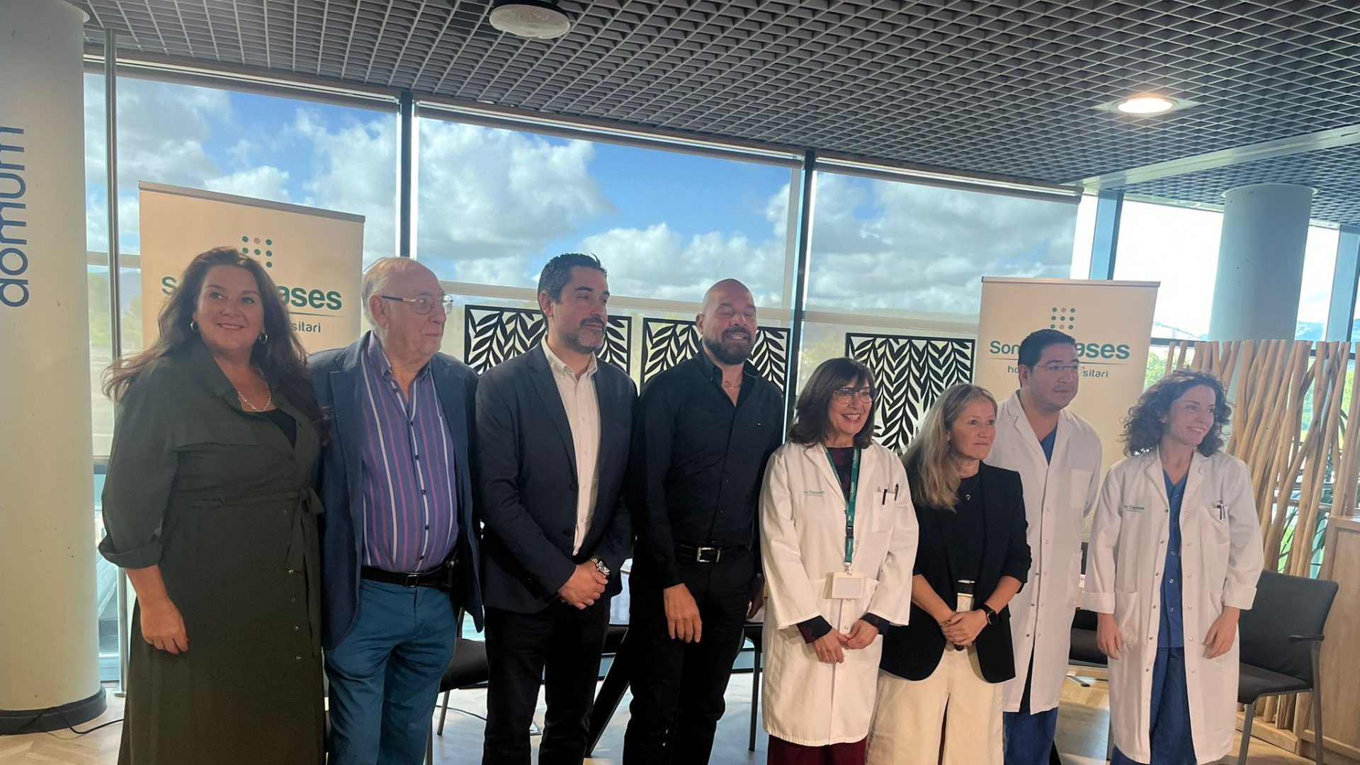 El emocionante gesto de un expaciente de COVID: dona al hospital la máquina que le salvó la vida