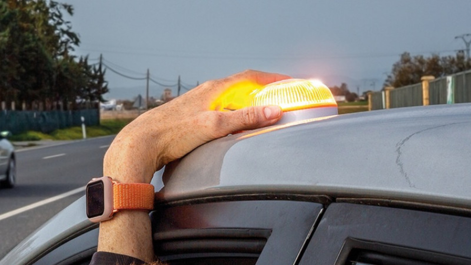 La nueva directiva europea permitiría la conducción acompañada a los 17