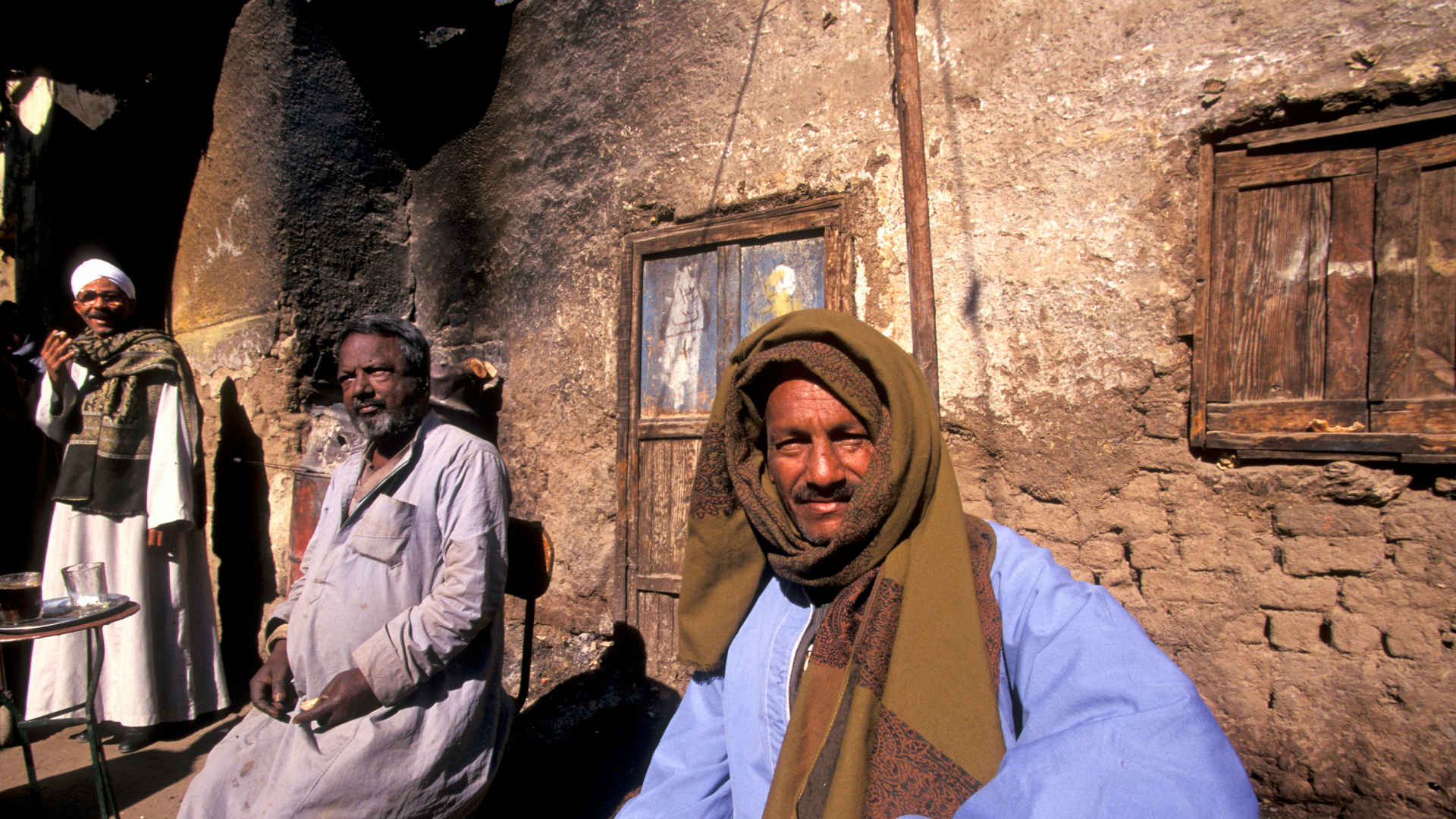 Lethal Crysis, documentalista y youtuber: “En Egipto estrené la cámara de fotos con el jefe de una tribu nubia, dejé de hacerlo por esta razón, pero me encantaba ver la reacción de la gente local, rudimentaria"