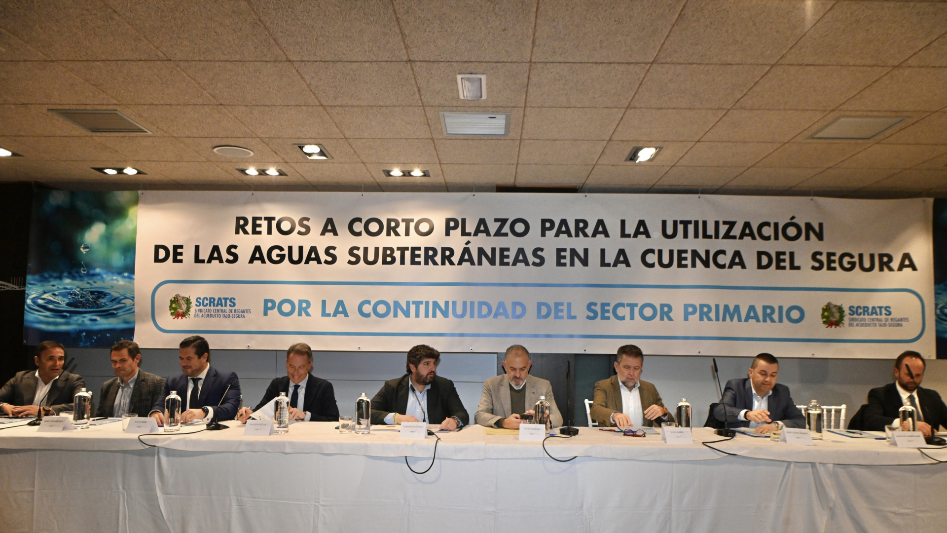 López Miras urge al Gobierno a pedir en Bruselas una moratoria para salvar los acuíferos de la Región