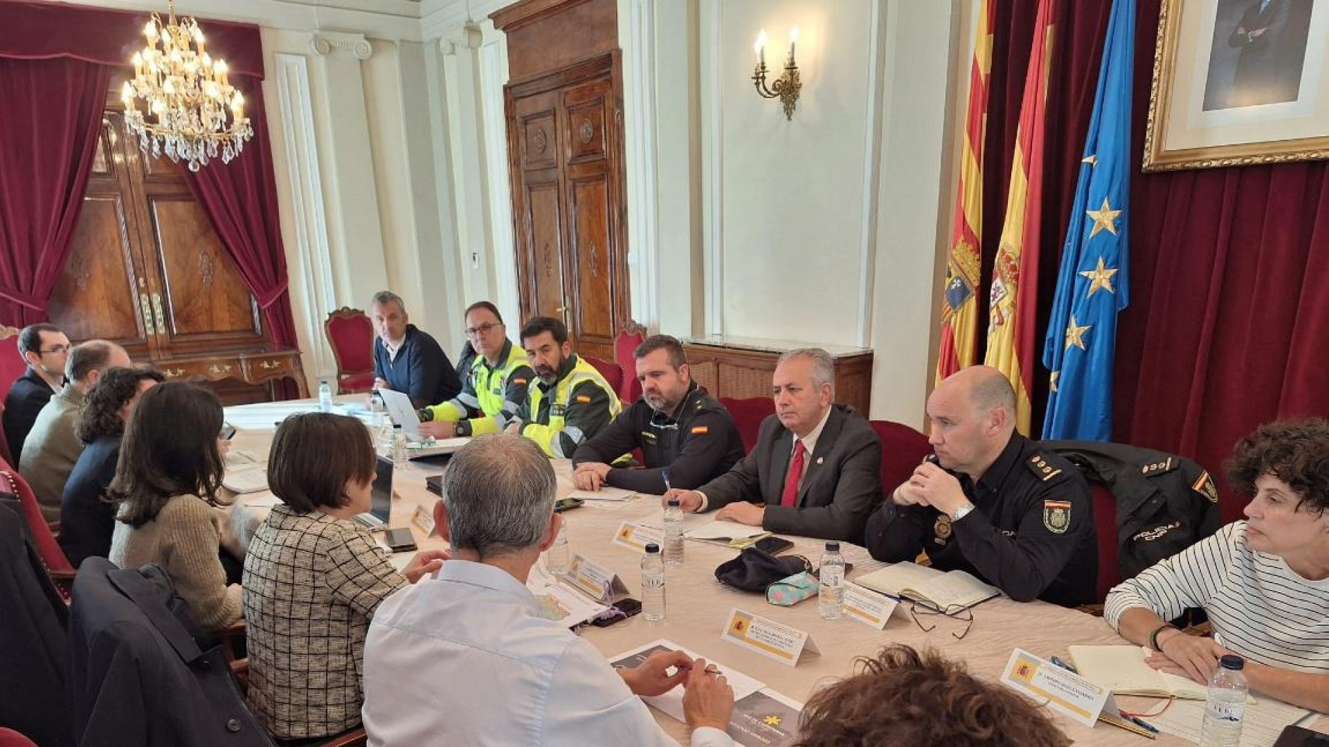 Las carreteras altoaragonesas preparadas para la llegada de la nieve y el hielo: el dispositivo cuenta con 38 quitanieves y 5.000 toneladas de fundentes
