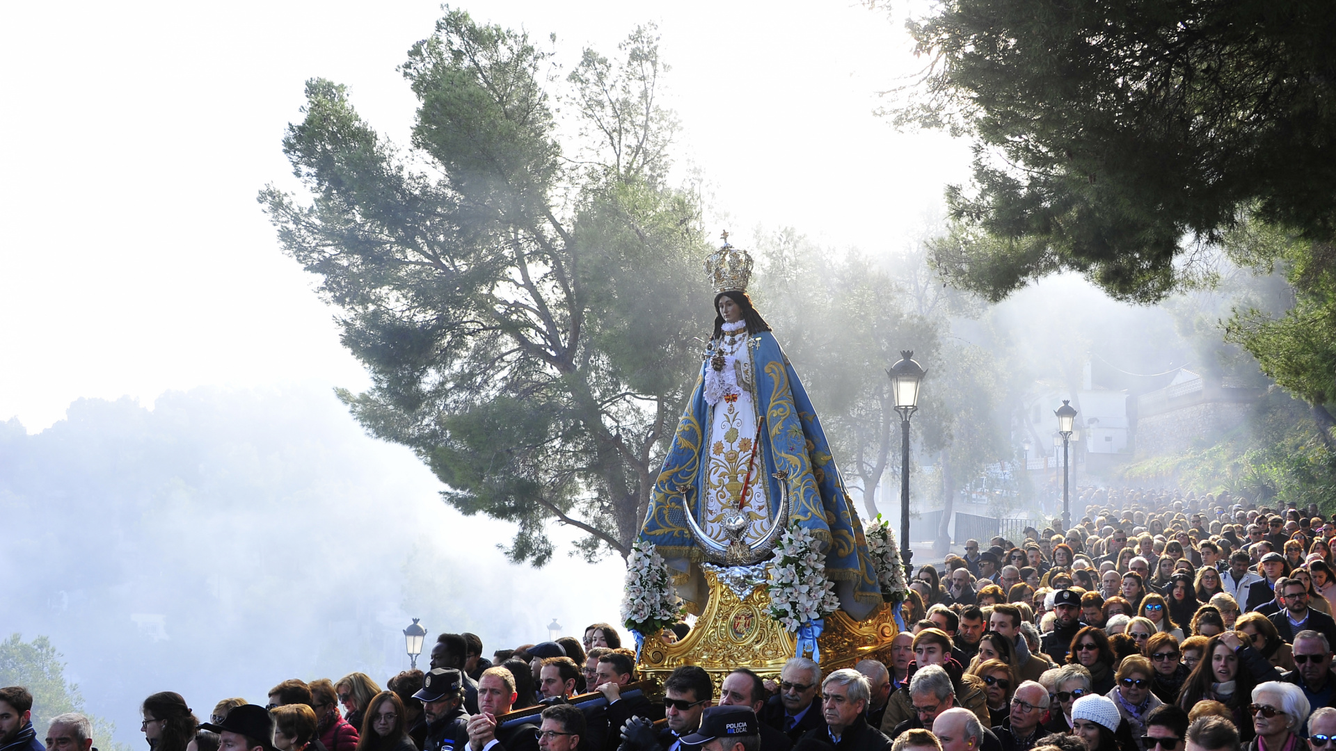 El 'silencio atronador' de Yecla: cientos de arcabuces listos para el momento más mágico de sus Fiestas