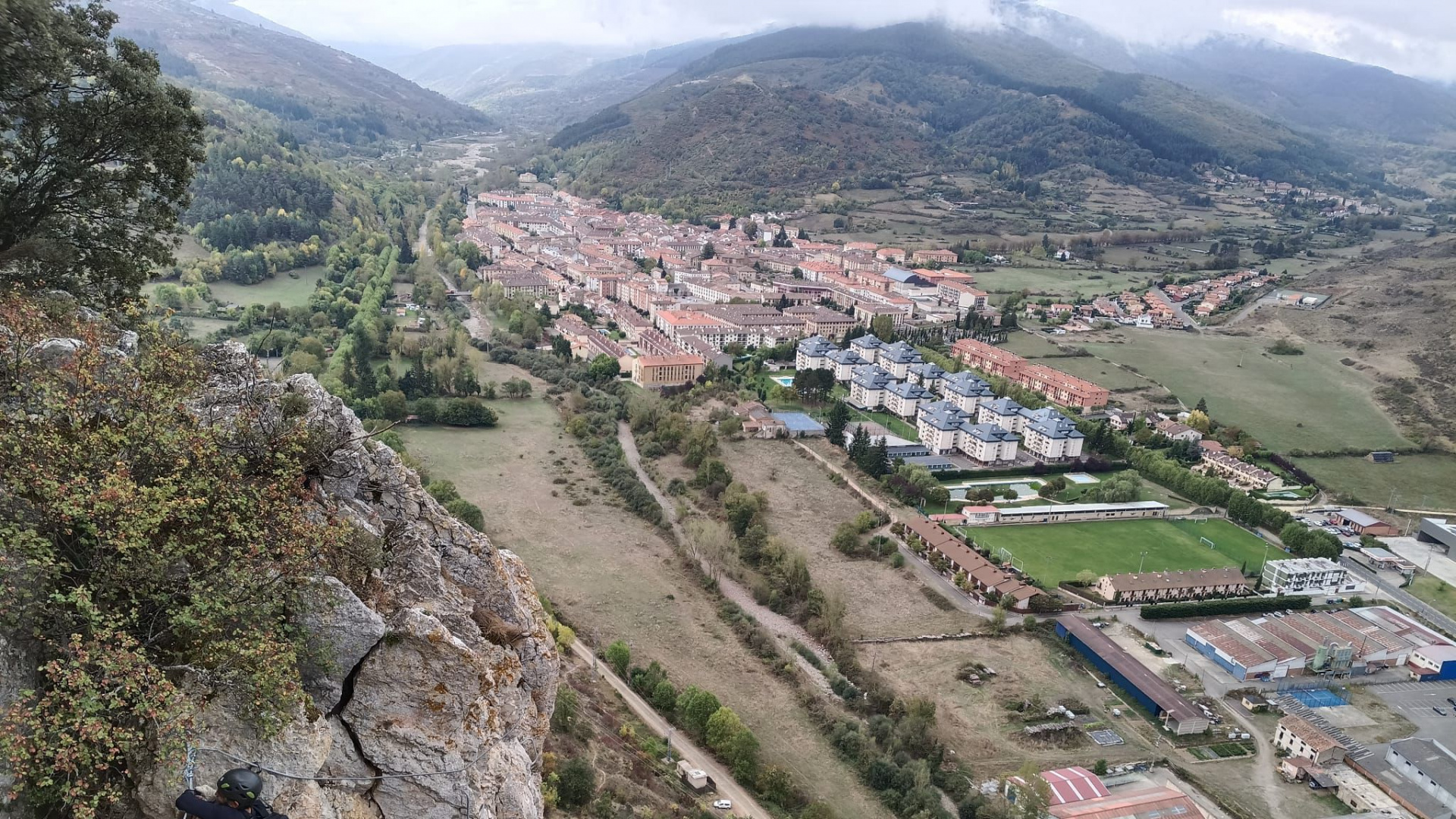 Ezcaray estrena su vía ferrata: Expertos en montaña consideran que es un importante referente y advierten de su dificultad