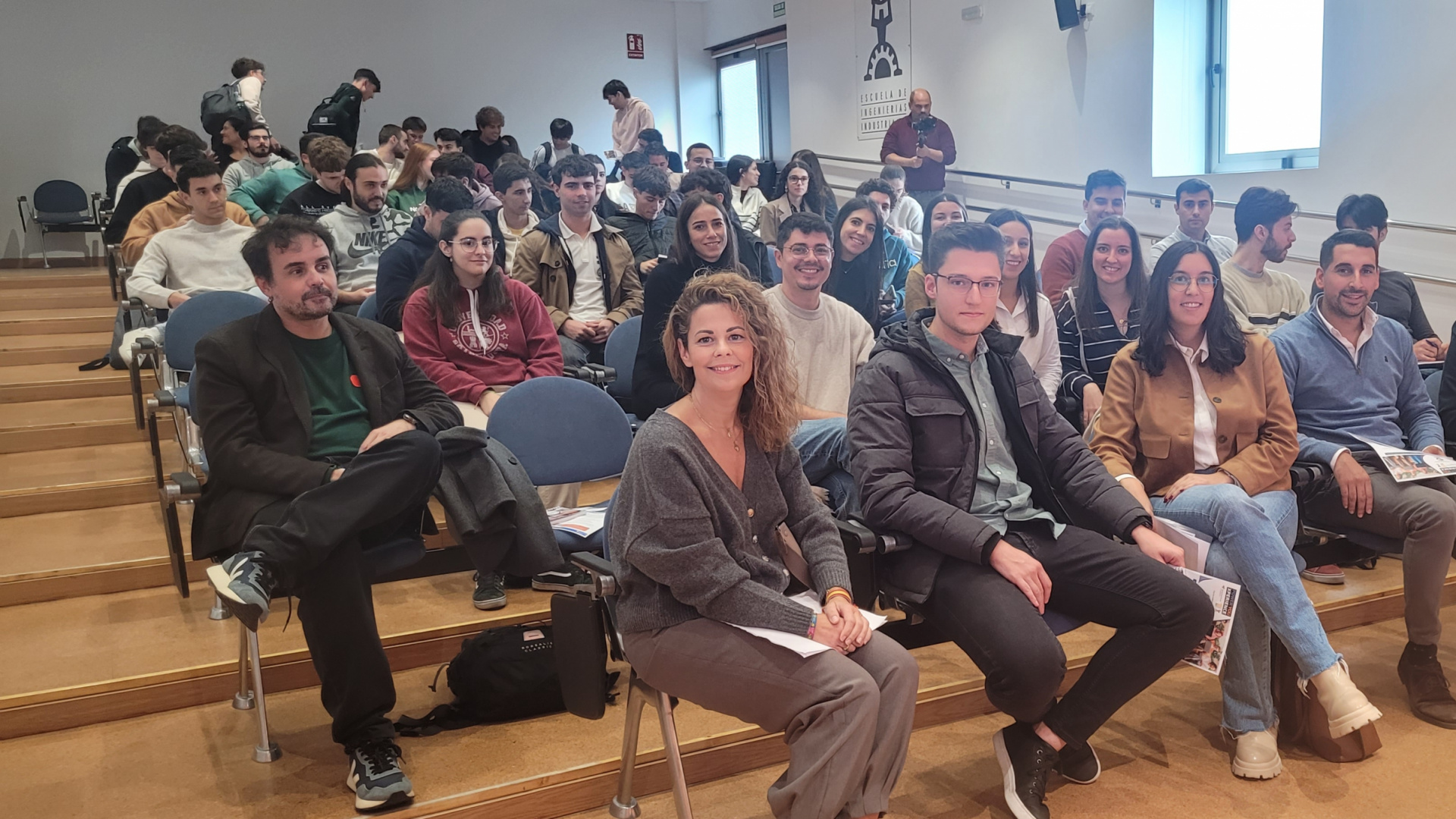 Impulsar el talento joven para anclarlo a Extremadura