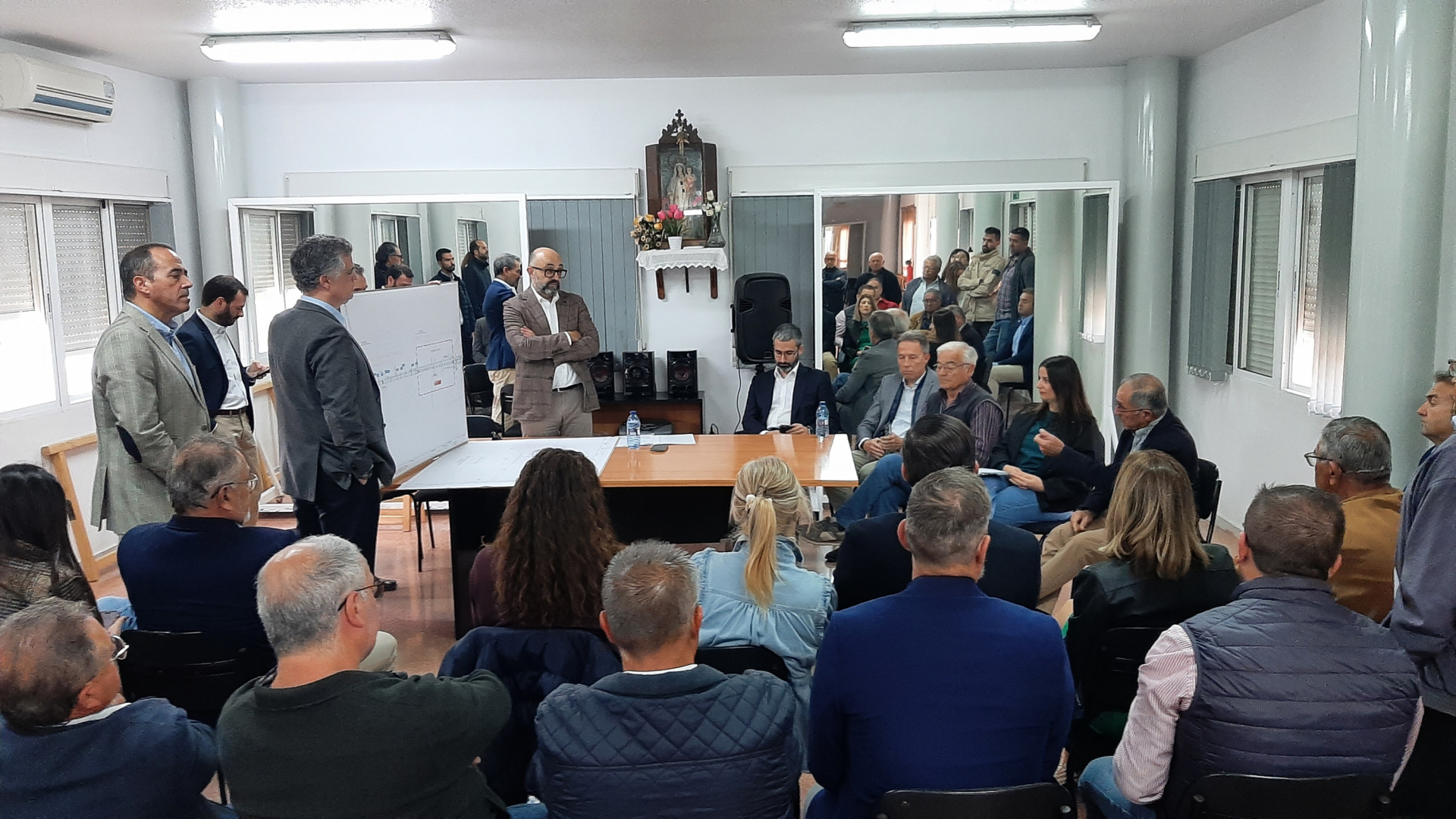 Lorca volverá a pedir a Adif que atienda las demandas vecinales sobre el AVE