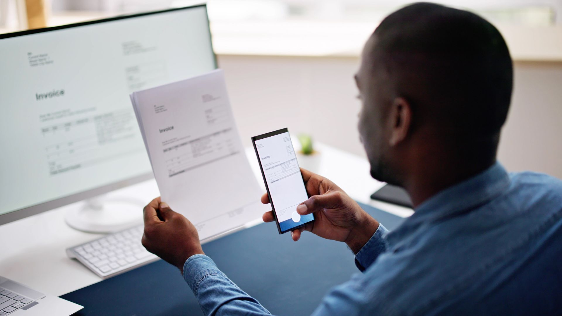 El fin de la factura en papel ya tiene fecha: así es la nueva obligación digital para pymes y autónomos