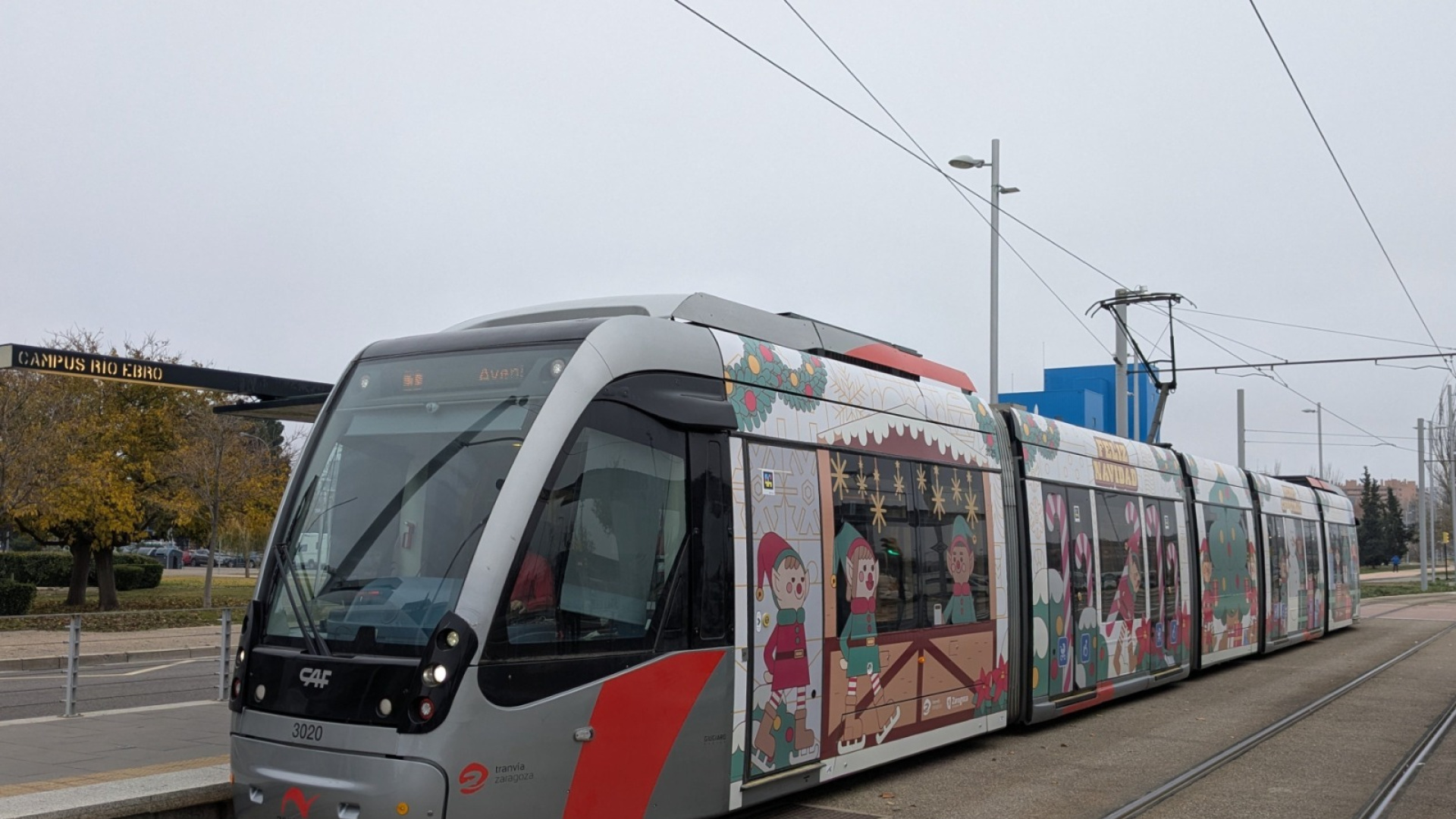 Guía de los servicios públicos en Zaragoza para esta Navidad: basuras, buses y tranvía