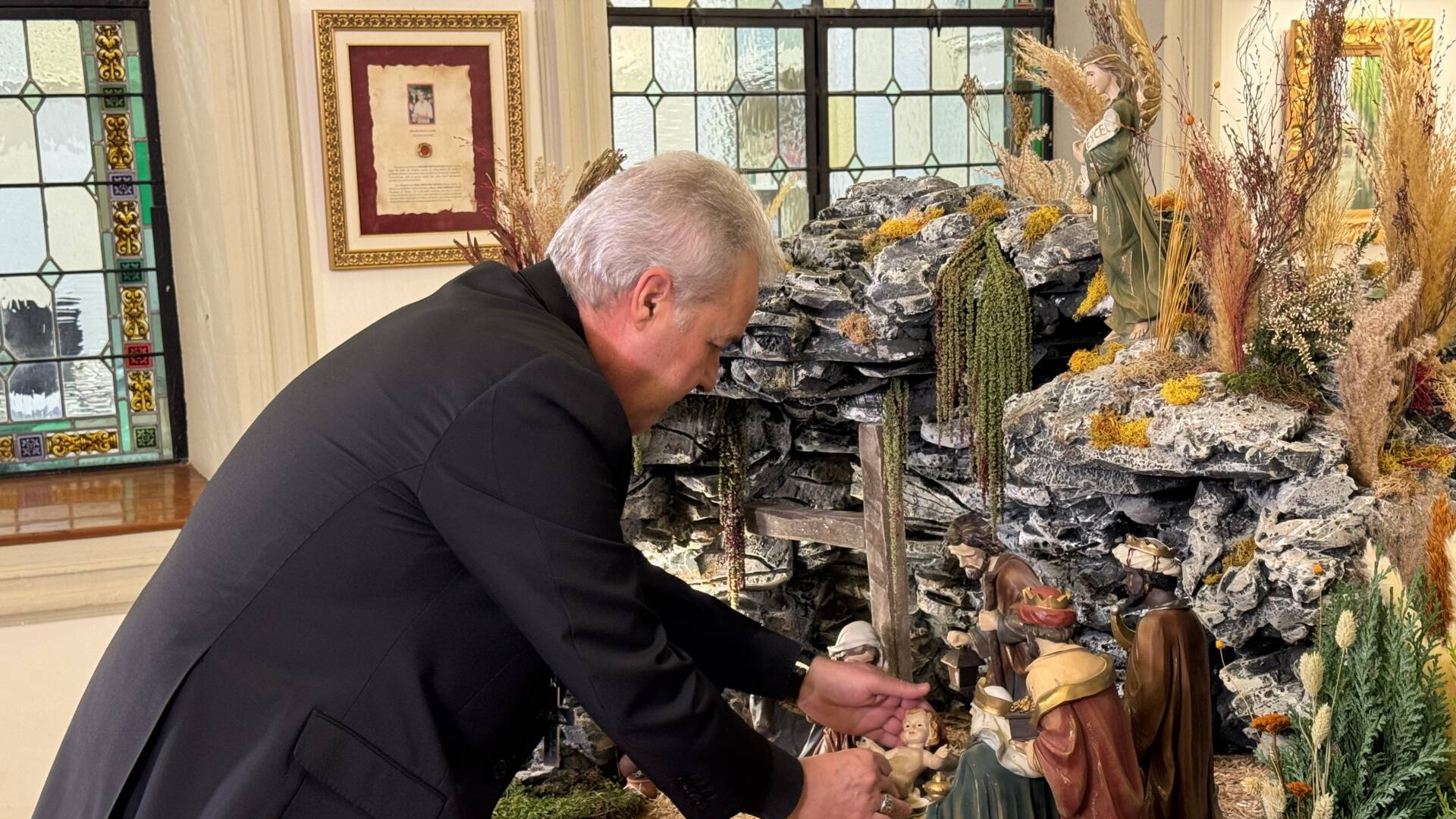 Mario Iceta llama a vivir la Navidad como un encuentro que transforma la fragilidad humana