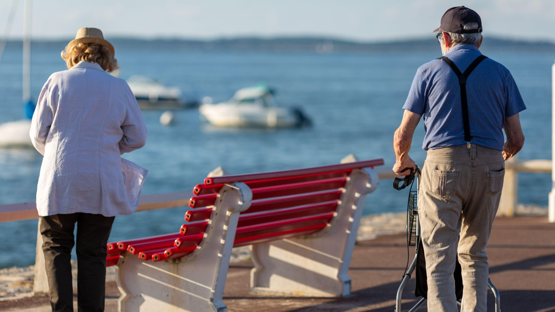 Los jubilados pueden reservar in extremis un viaje del Imserso hasta el viernes 30 de abril; tarifa plana de 50 euros para pensiones más bajas y viajes con mascotas
