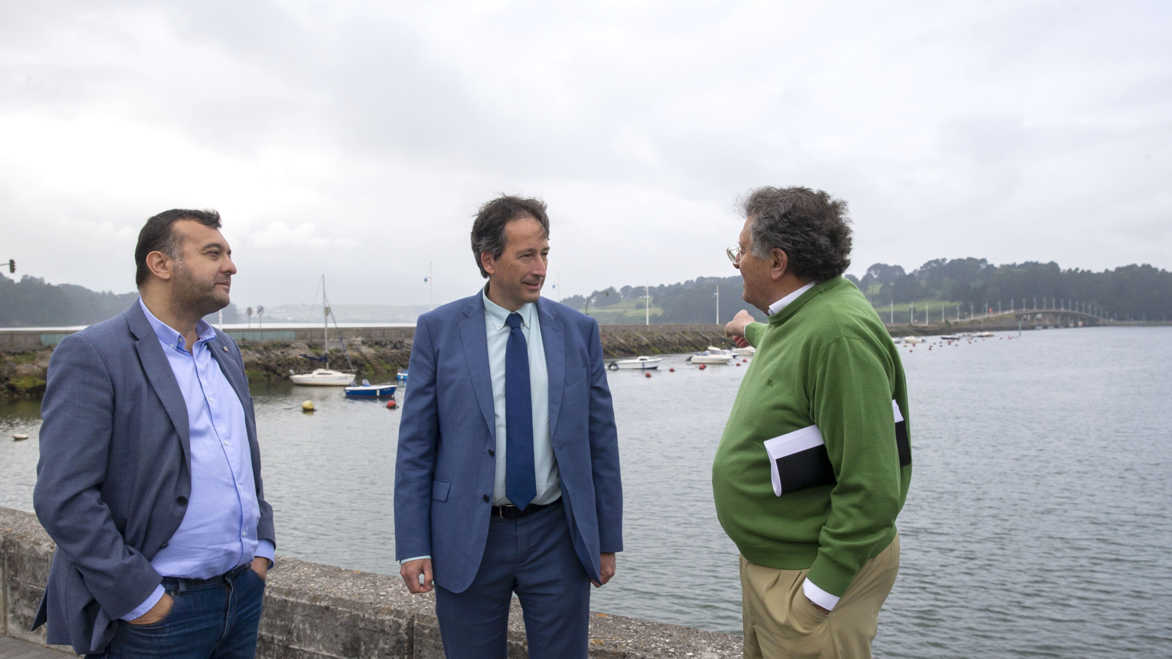 Los alcaldes de Somo y Pedreña valoran la situación de uno de los puentes más transitados de Cantabria: "Ya se avisó"